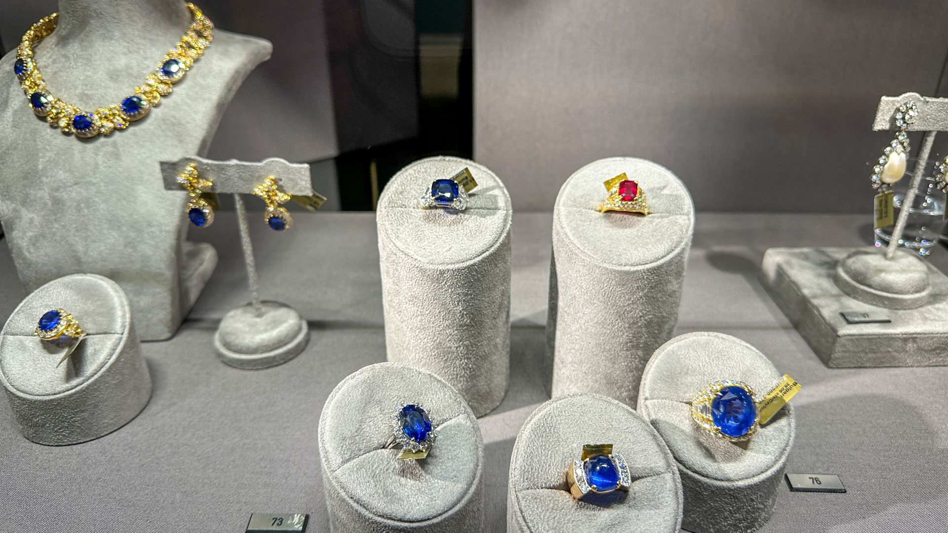 Rubies and sapphires are also among the auction items. /CGTN