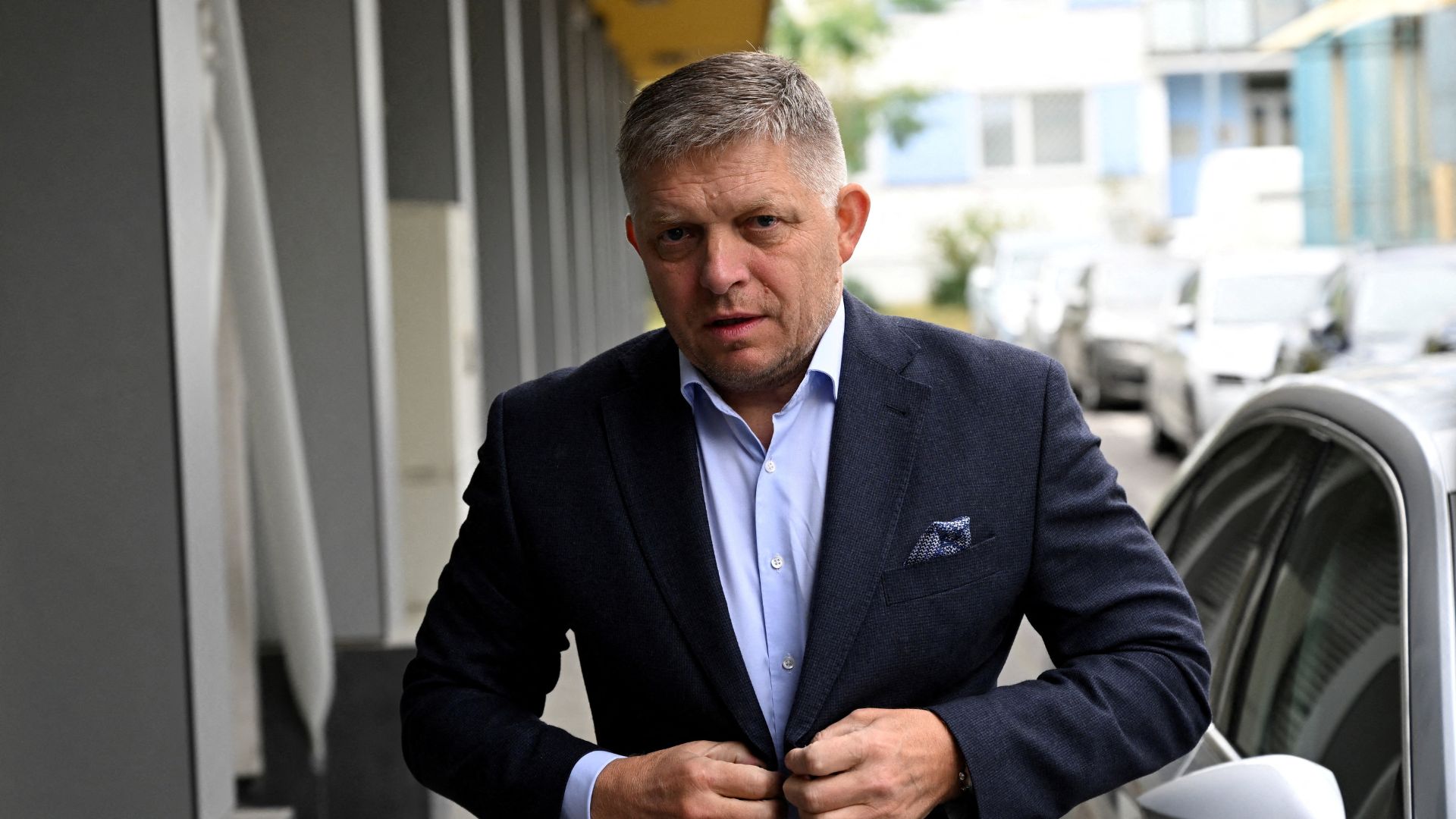 Fico arrives to the party's headquarters after the country's early parliamentary elections, in Bratislava, Slovakia, last October. /Radovan Stoklasa/Reuters
