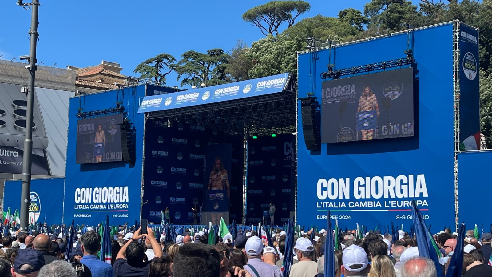 Meloni speaks to the crowd in the Italian capital. /CGTN Europe