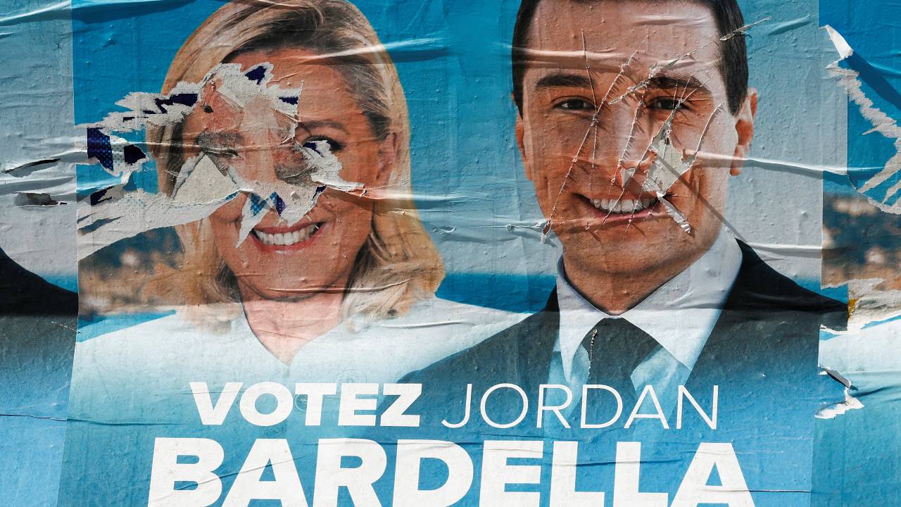 Bardella, 28, owes his initial ascent to a long-shot bet by Marine Le Pen, who was looking to breathe new life into her party. /Benoit Tessier/Reuters