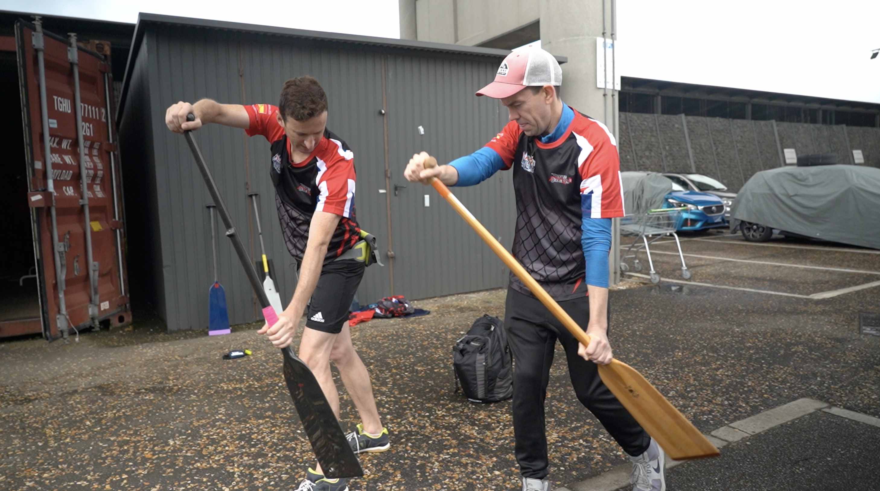 CGTN Europe reporter Michael Marillier learns movements from Thames Dragons founder Tim Smith. /CGTN Europe