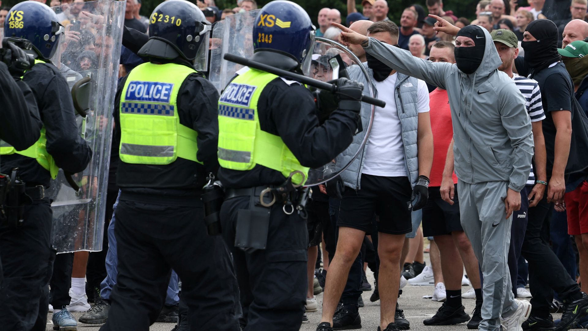 Violent clashes between far-right protesters and police continue across the UK. /Reuters