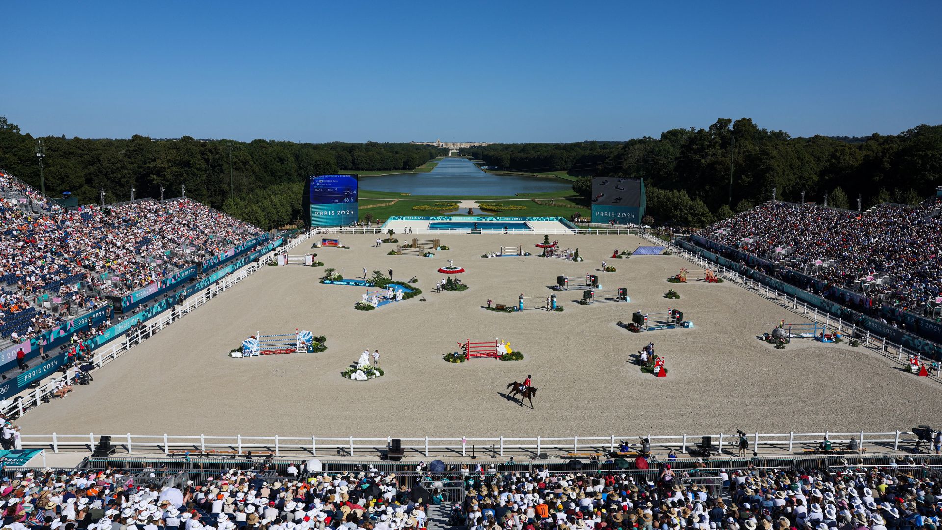 The Equestrian games have been held in the gardens of Versaille. /Isabel Infantes/Reuters