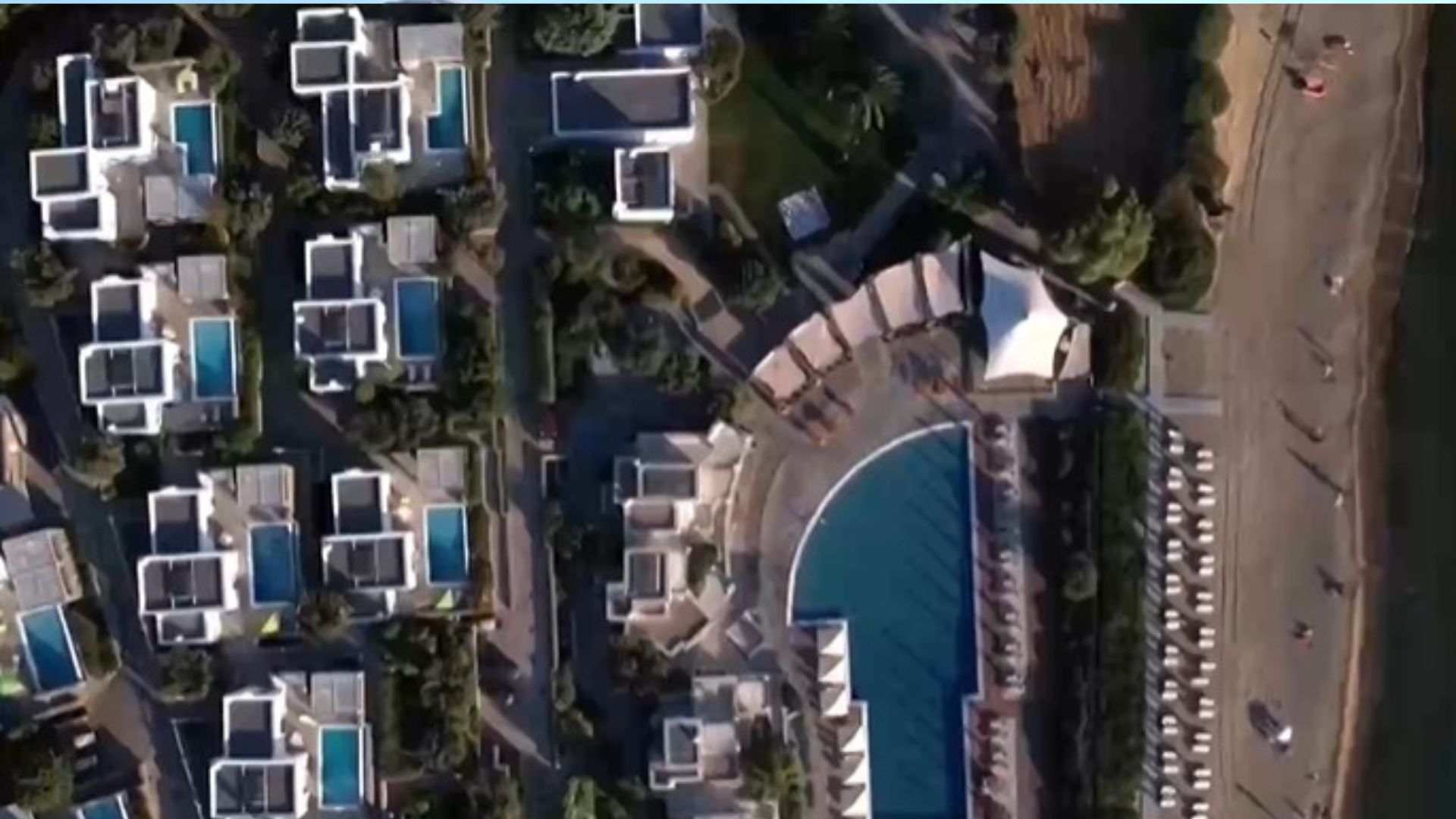 Pools like this proliferate on Sifnos. /CGTN