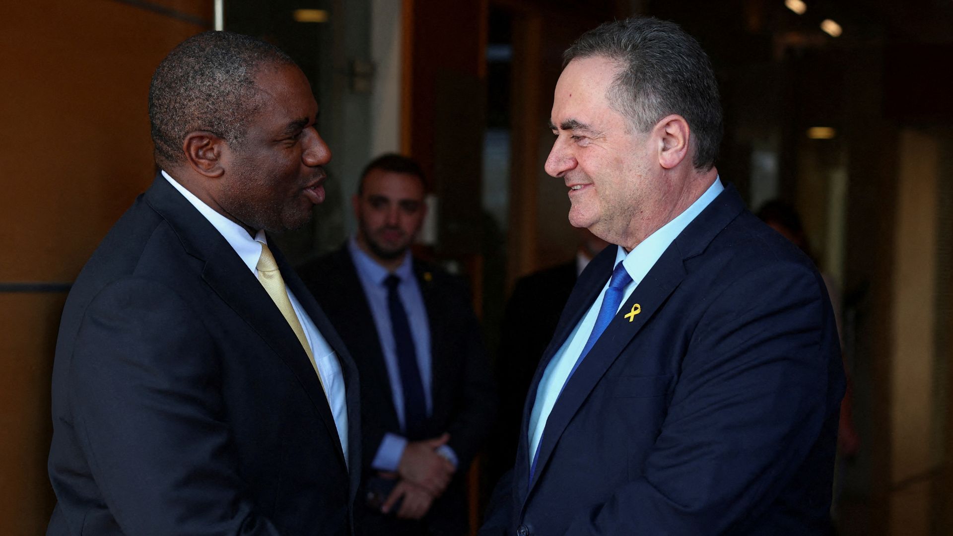 UK Foreign Secretary David Lammy shakes hands with Israeli Foreign Minister Israel Katz at a recent meeting. /Florion Goga/Reuters
