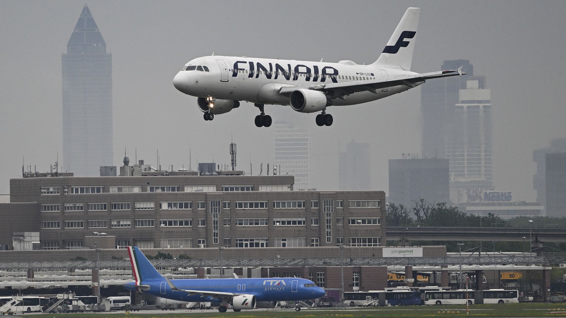 Finnair suspended flights into Tartu, Estonia, near the border with Russia. /Arne Dedert/picture-alliance/dpa/AP
