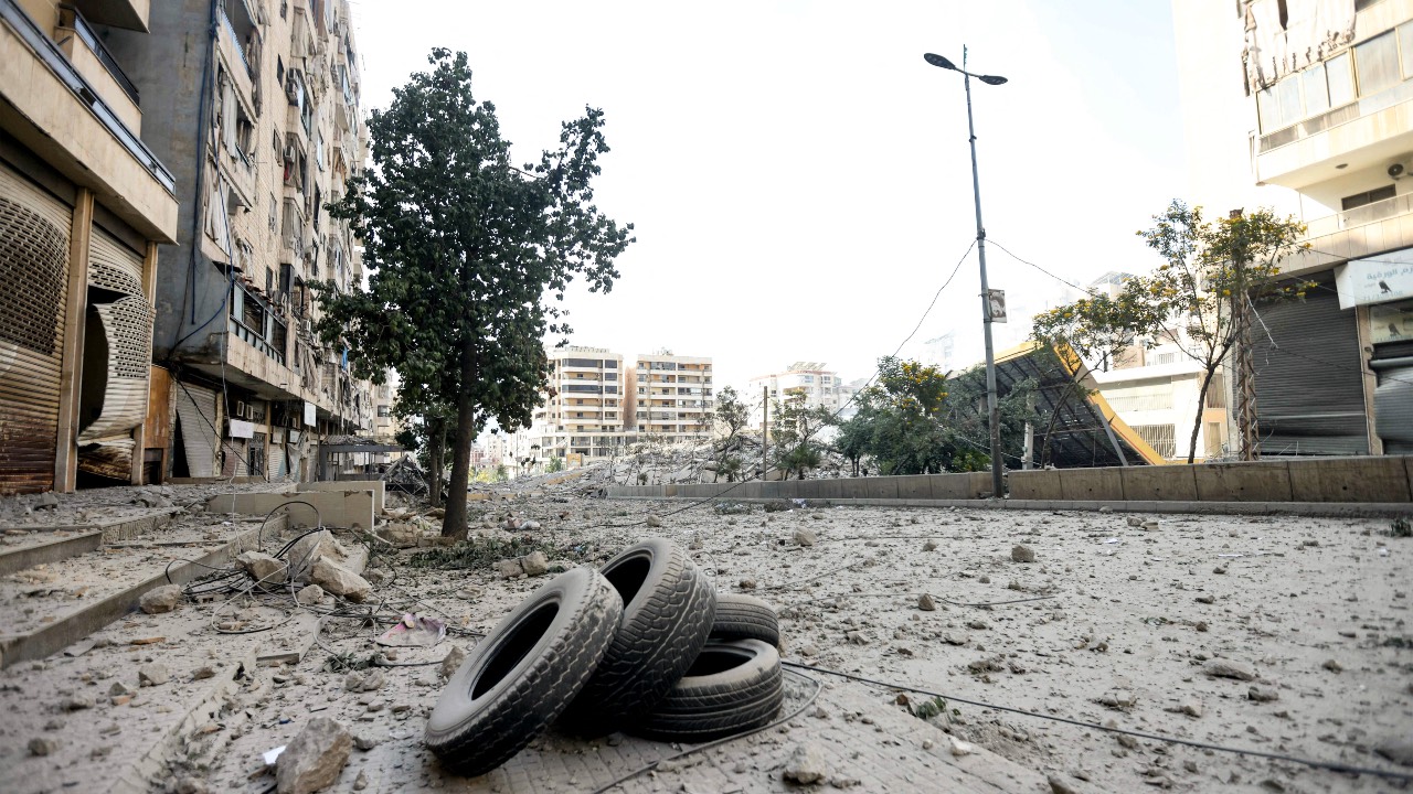 A view of the destruction in the aftermath of Israeli strikes targeting the Lailaki neighborhood of Beirut's southern suburbs. /Ibrahim Amro/AFP