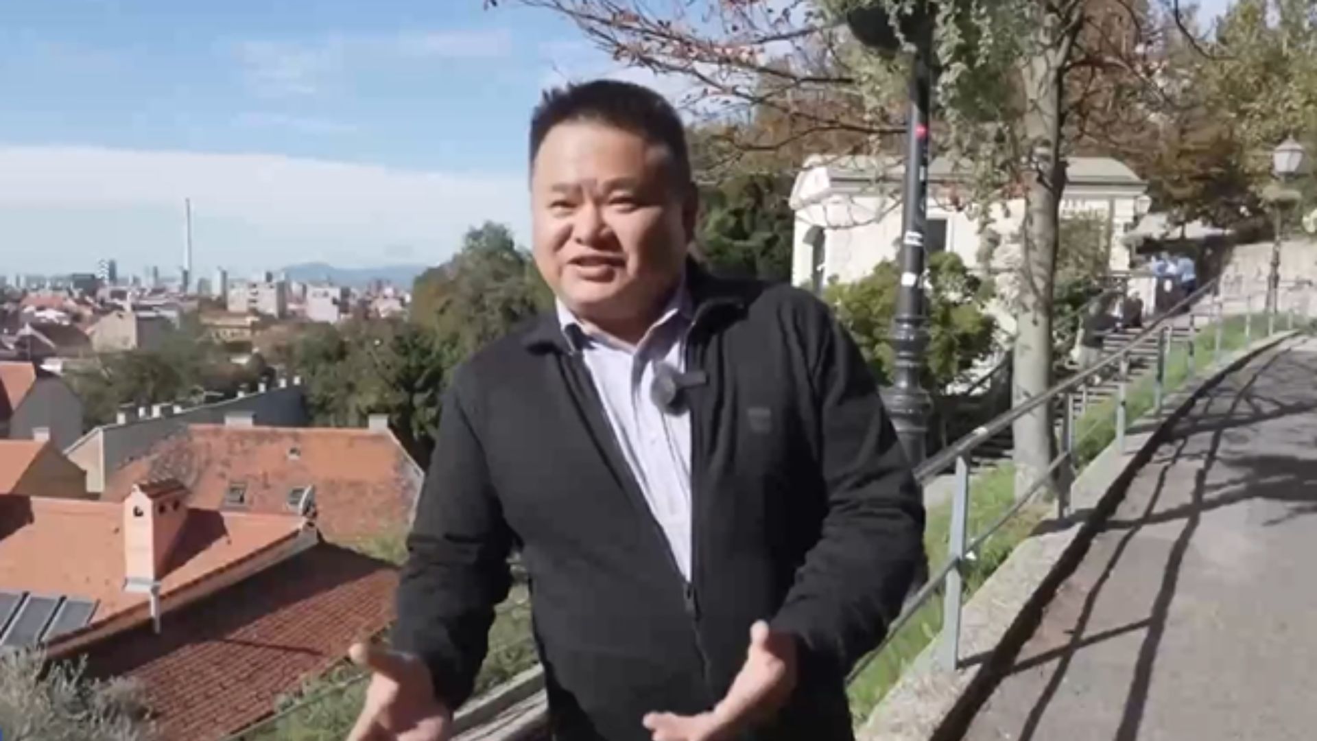 Jiang Xiaoliang is a local tourist guide for Chinese groups arriving in Croatia. /CGTN