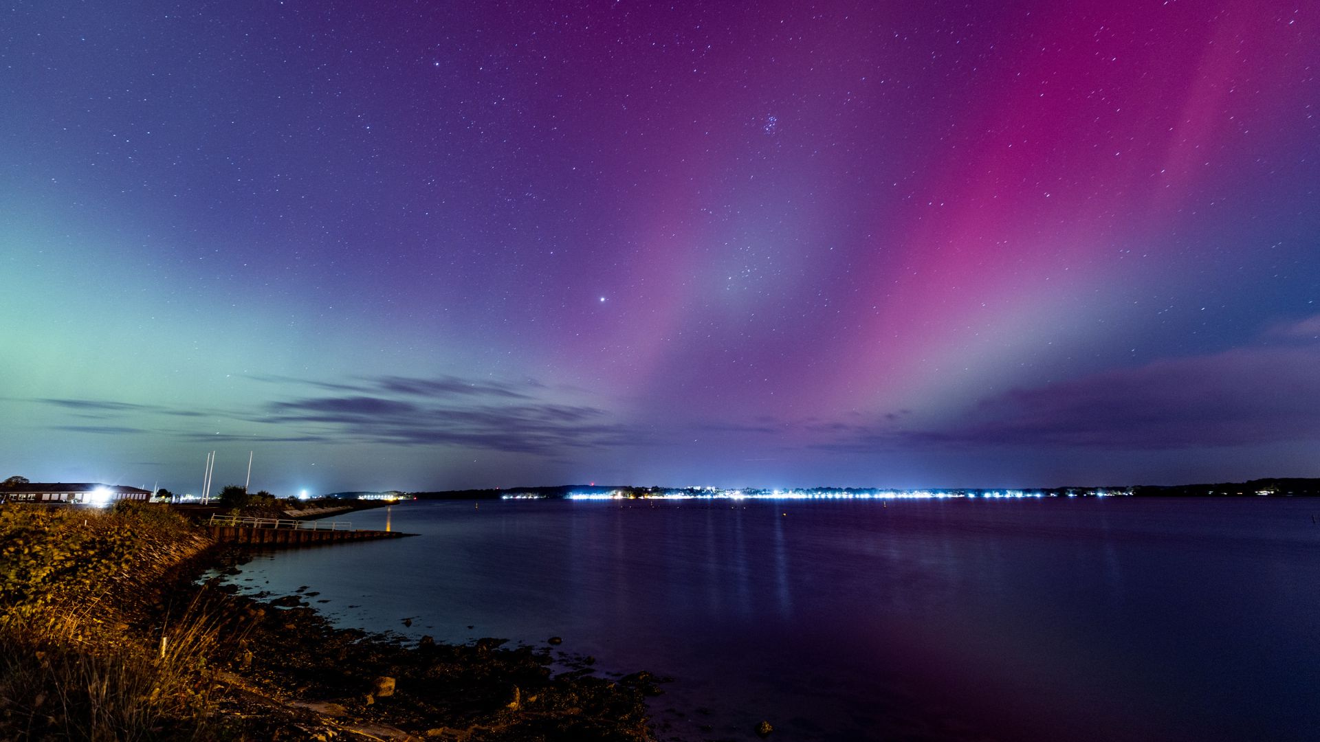 Northern lights (Aurora Borealis) are seen over the Baltic Sea close to Kiel, northern Germany. /Axel Heimken/AFP