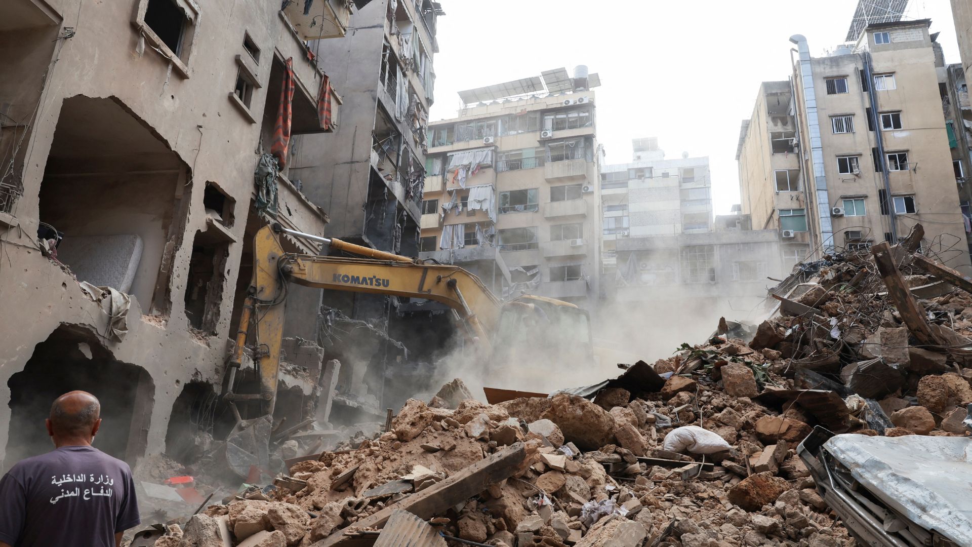 Rubble is cleared at the site of an Israeli strike in Beirut. /Emilie Madi/Reuters