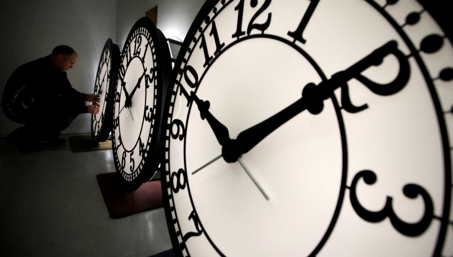 Could we soon be able to leave clocks alone all year round? /Brian Snyder/Reuters