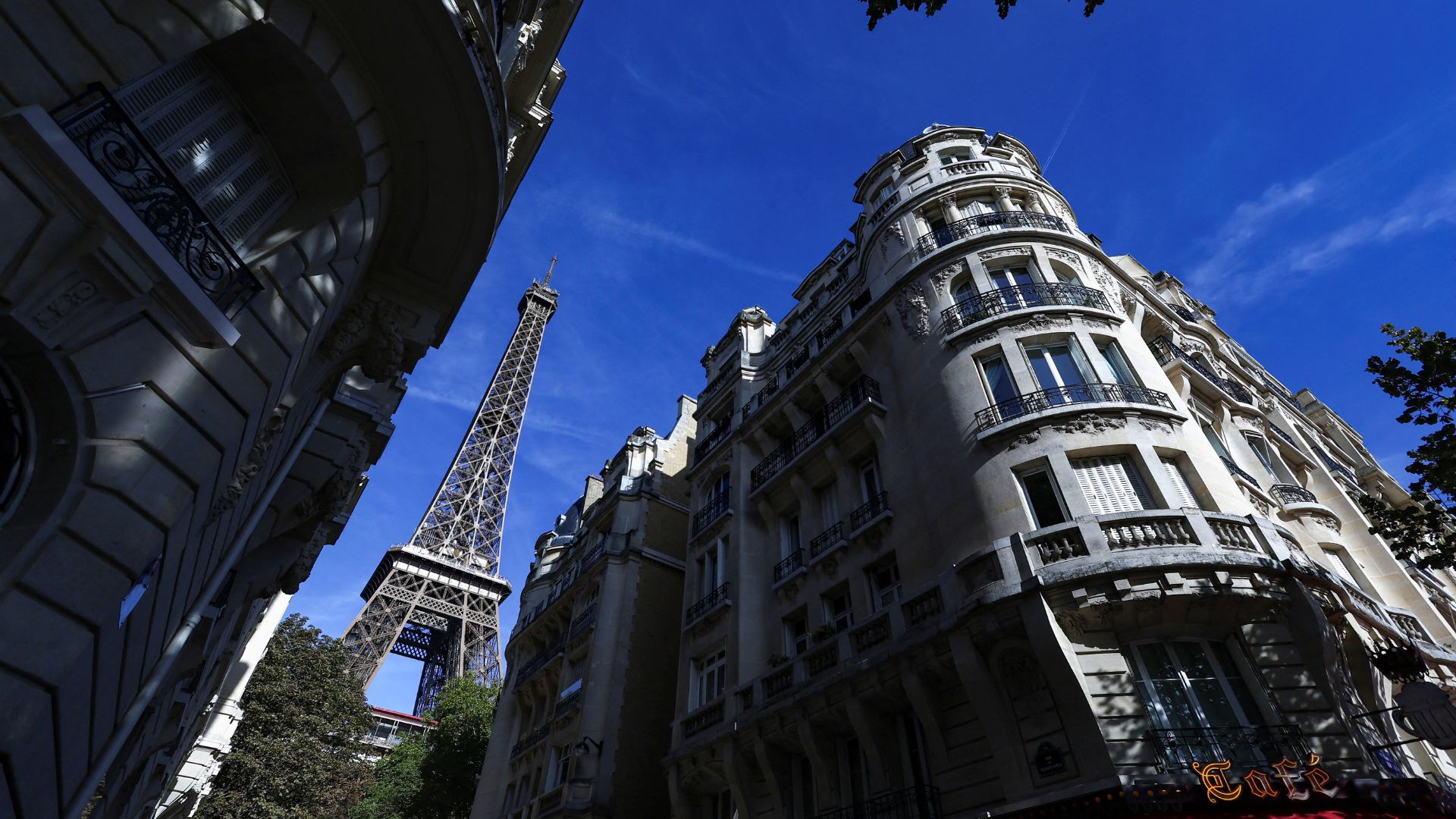 Apartments near the Eiffel Tower could be harder or more expensive to rent privately. /Stephanie Lecocq/Reuters