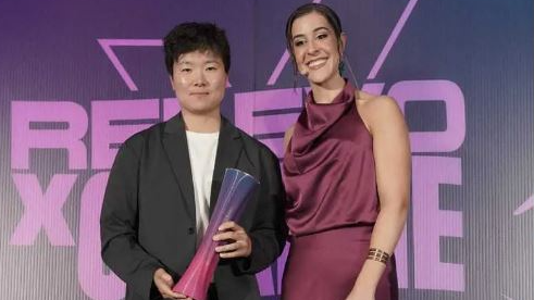 Spanish and Chinese badminton stars relive magical moment in Madrid