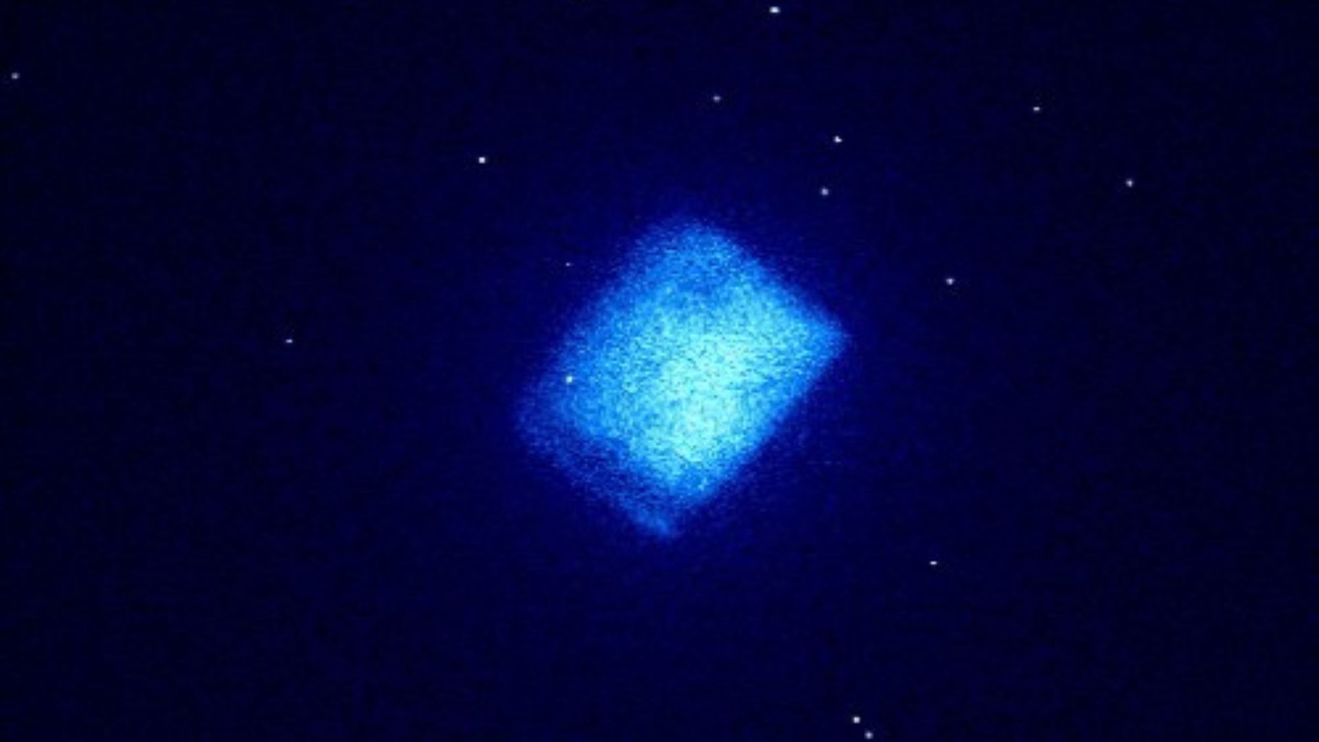 Weak radio luminescence captured by a low light intensity camera from a synthetic diamond carbon film made from beta-emitting carbon-14 atoms. /University of Bristol
