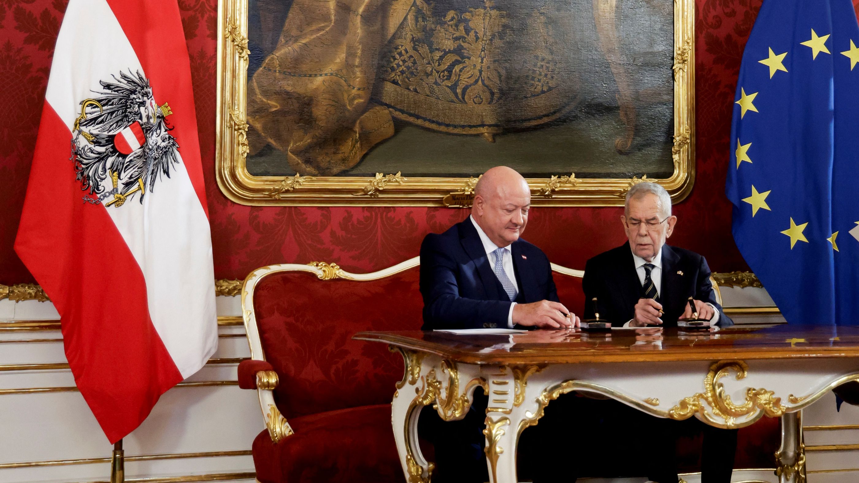 Austria's President Alexander Van der Bellen and new Chancellor Christian Stocker at Hofburg Palace. /Leonhard Foeger/Reuters