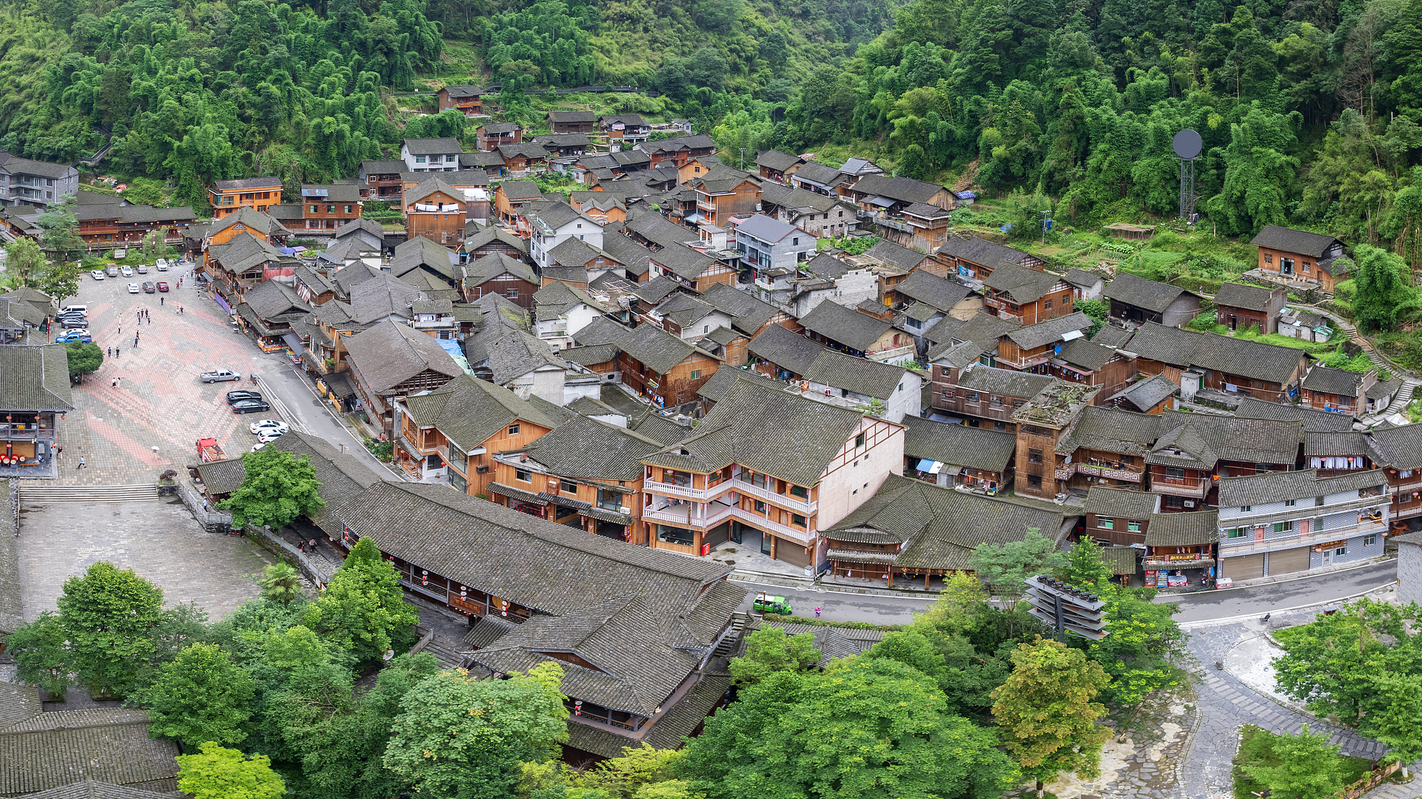 Jishou Dehang Miao Village. /CFP