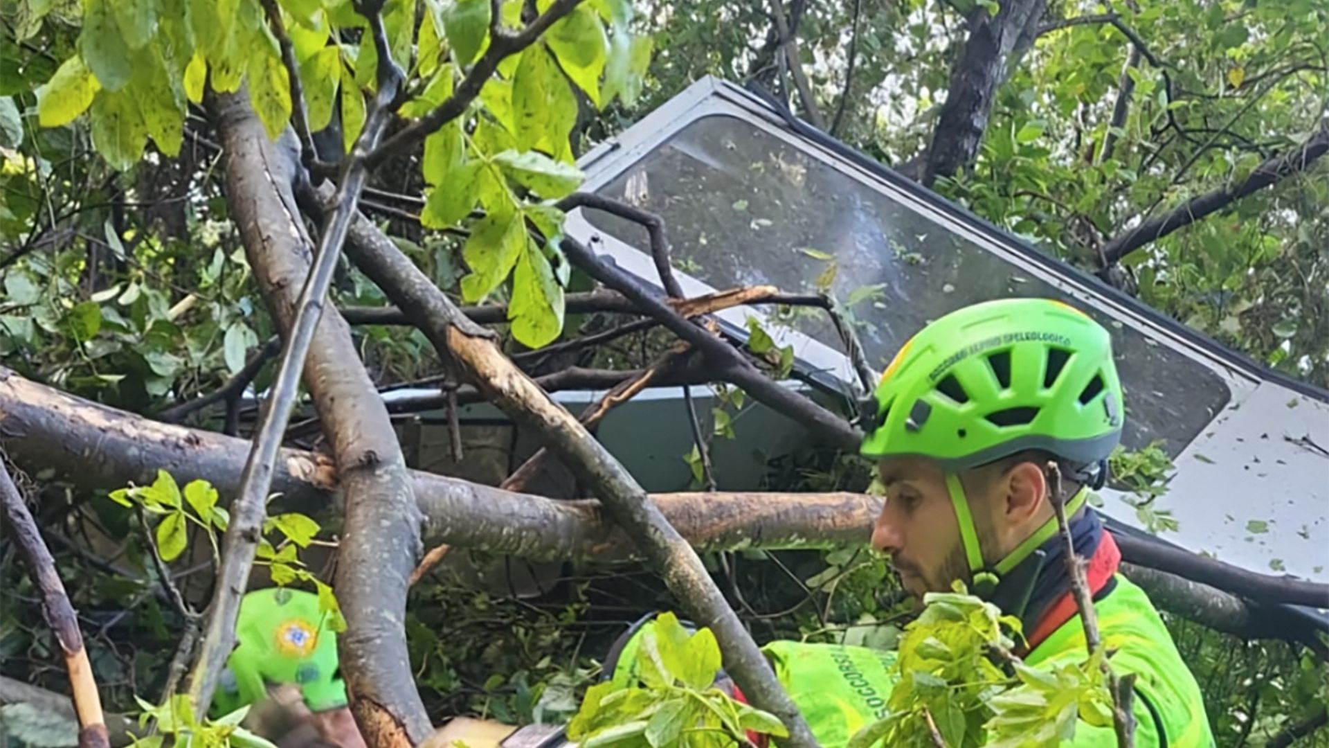 Four dead in Italian cable car accident near Naples