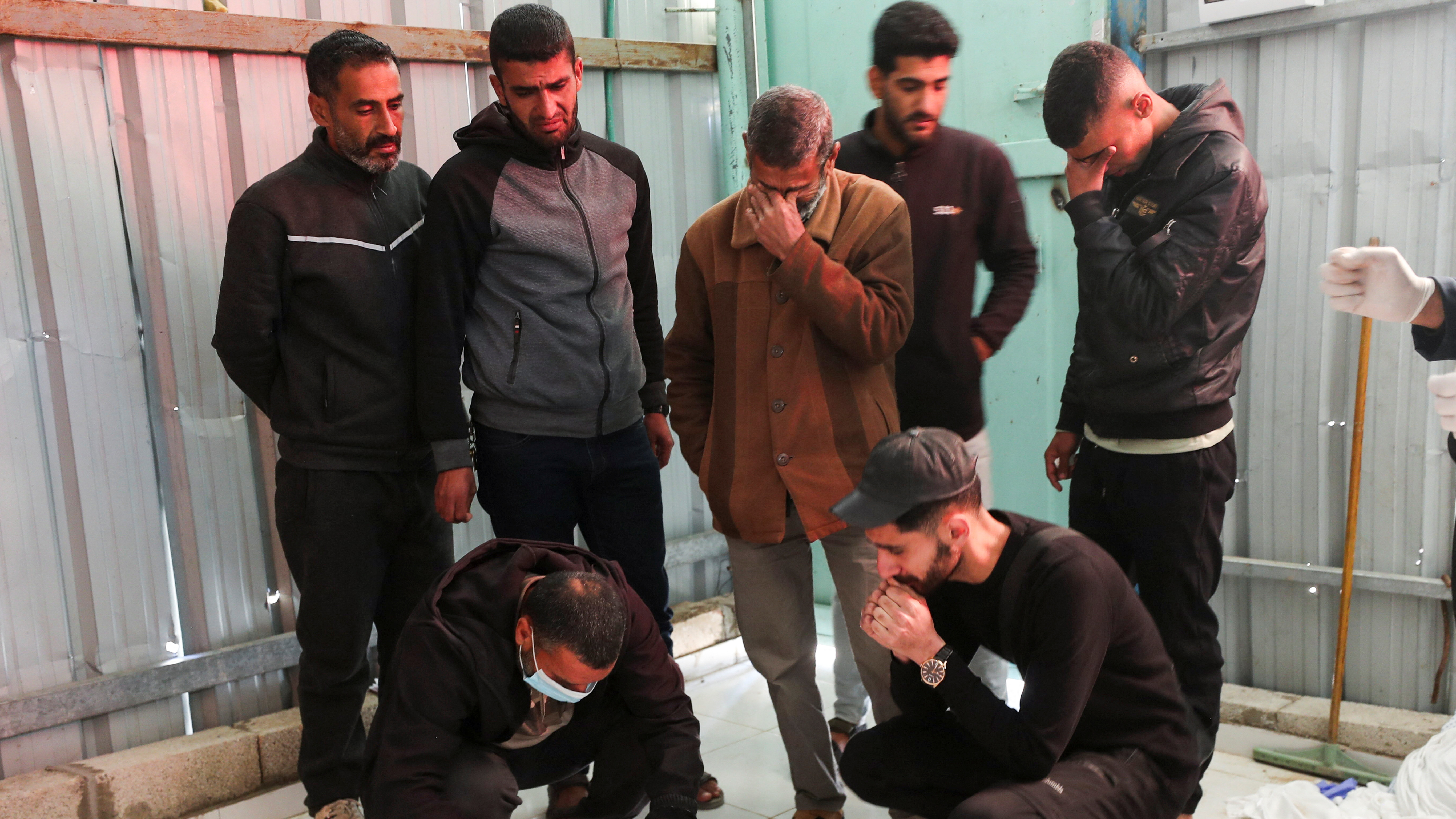 Hamas offers to release Israeli hostages for an end to Gaza fighting 