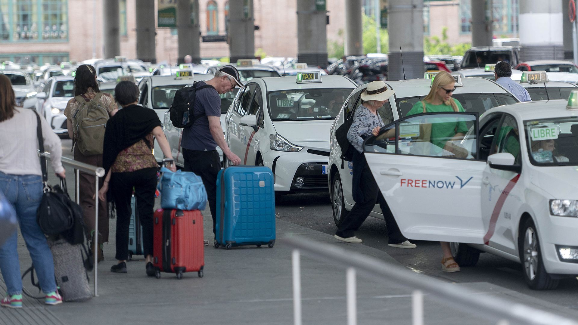 Spain expects to surpass last year's record of 94 million tourist arrivals this year. /Alberto Ortega/Europa Press via Getty Images.