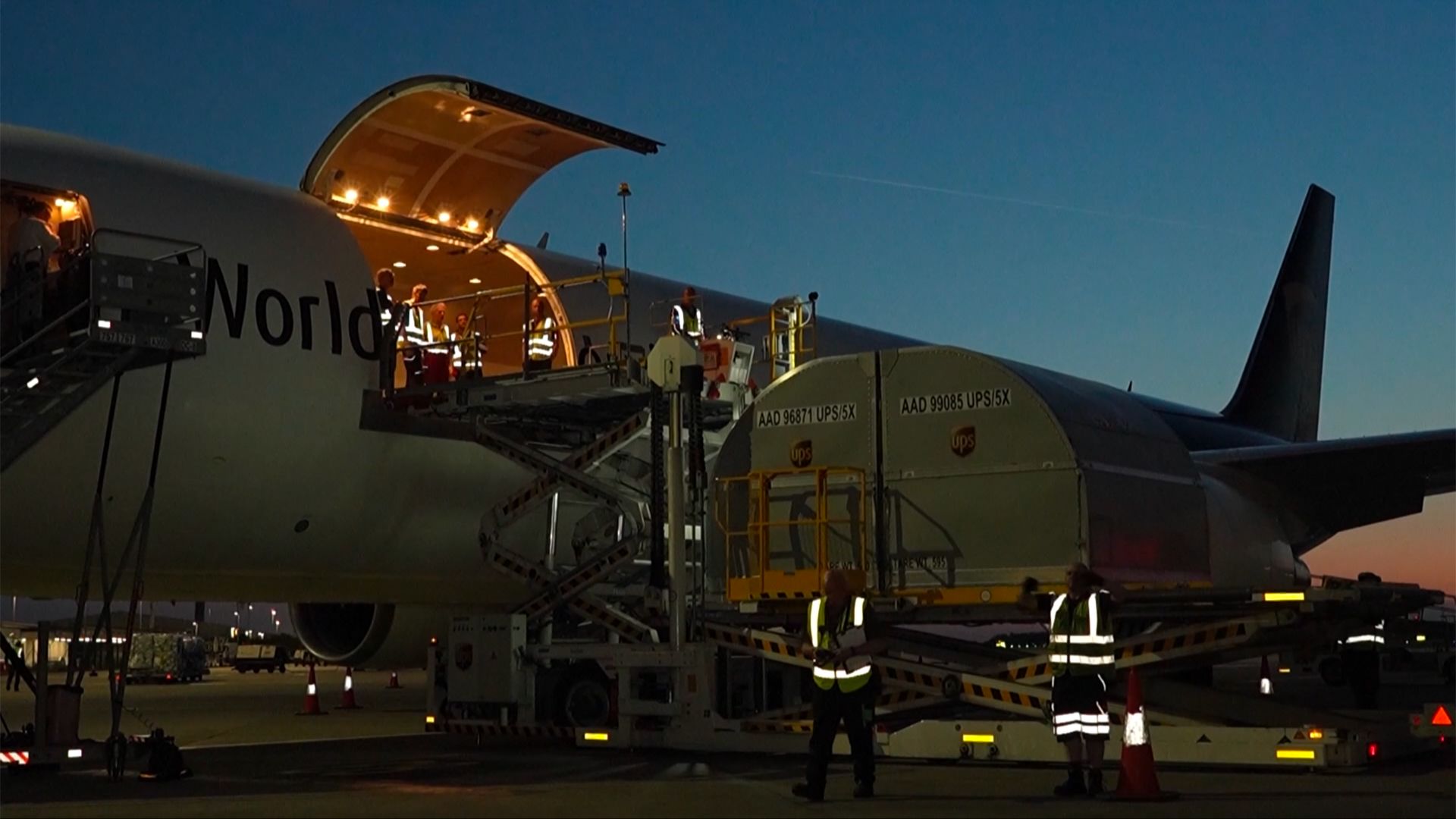 Central UK airport builds China connections with major cargo deals