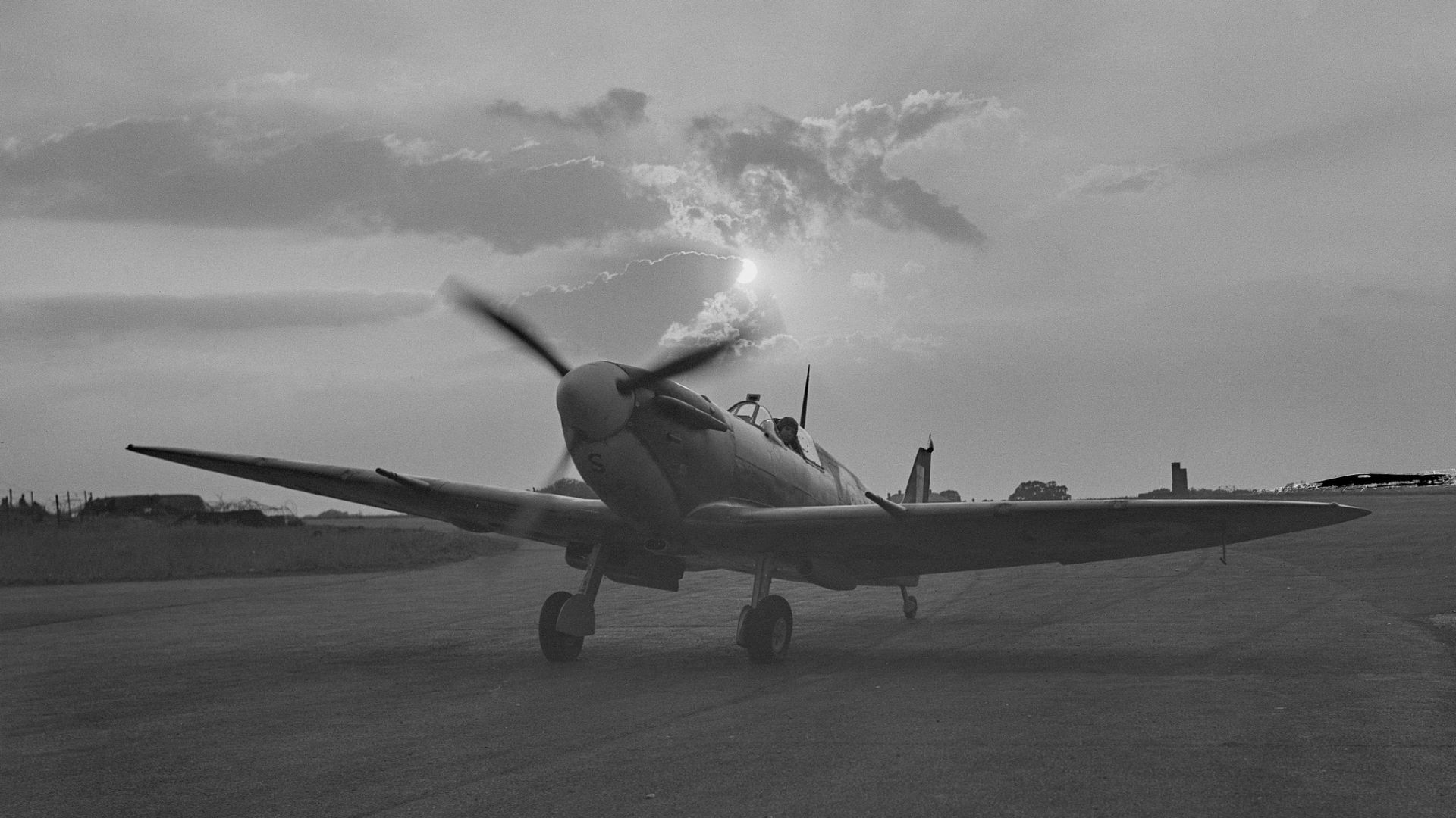 A Desford factory produced over 1,000 Spitfires like this. /Central Press/Hulton Archive/Getty Images