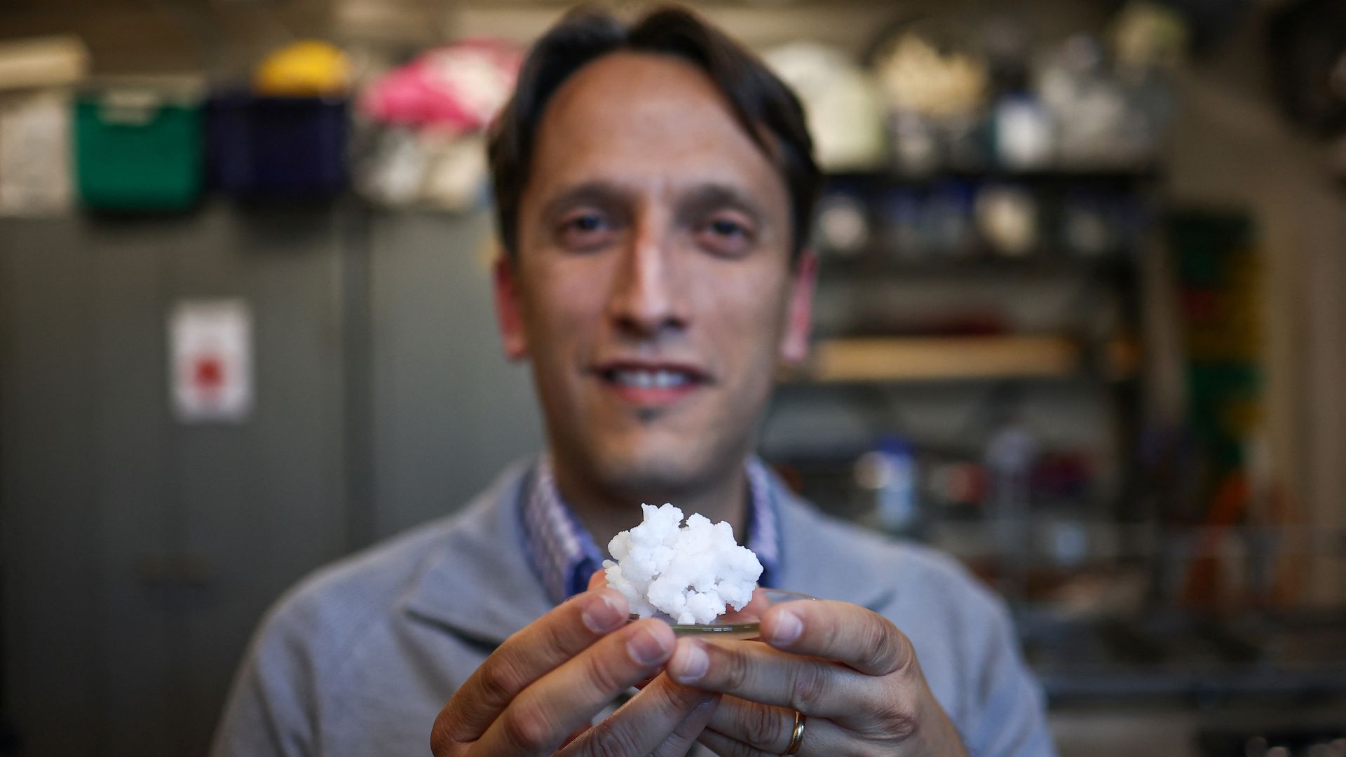 UK lab promises air-con revolution without polluting gases
