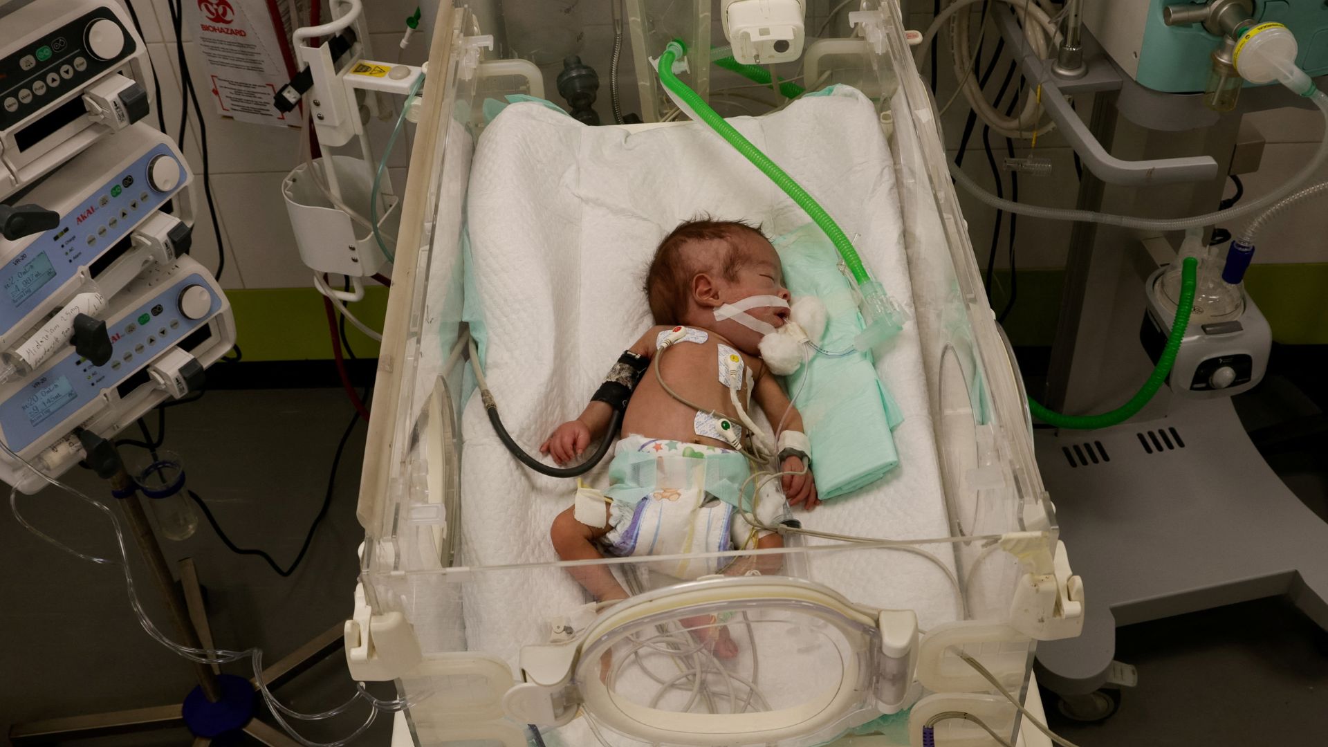 Gaza: UN warns 14,000 babies face death in the next 48 hours