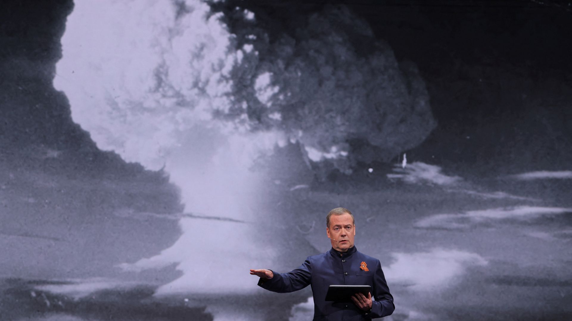 'Playing with fire', 'World War III': U.S.-Russia rhetoric heats up