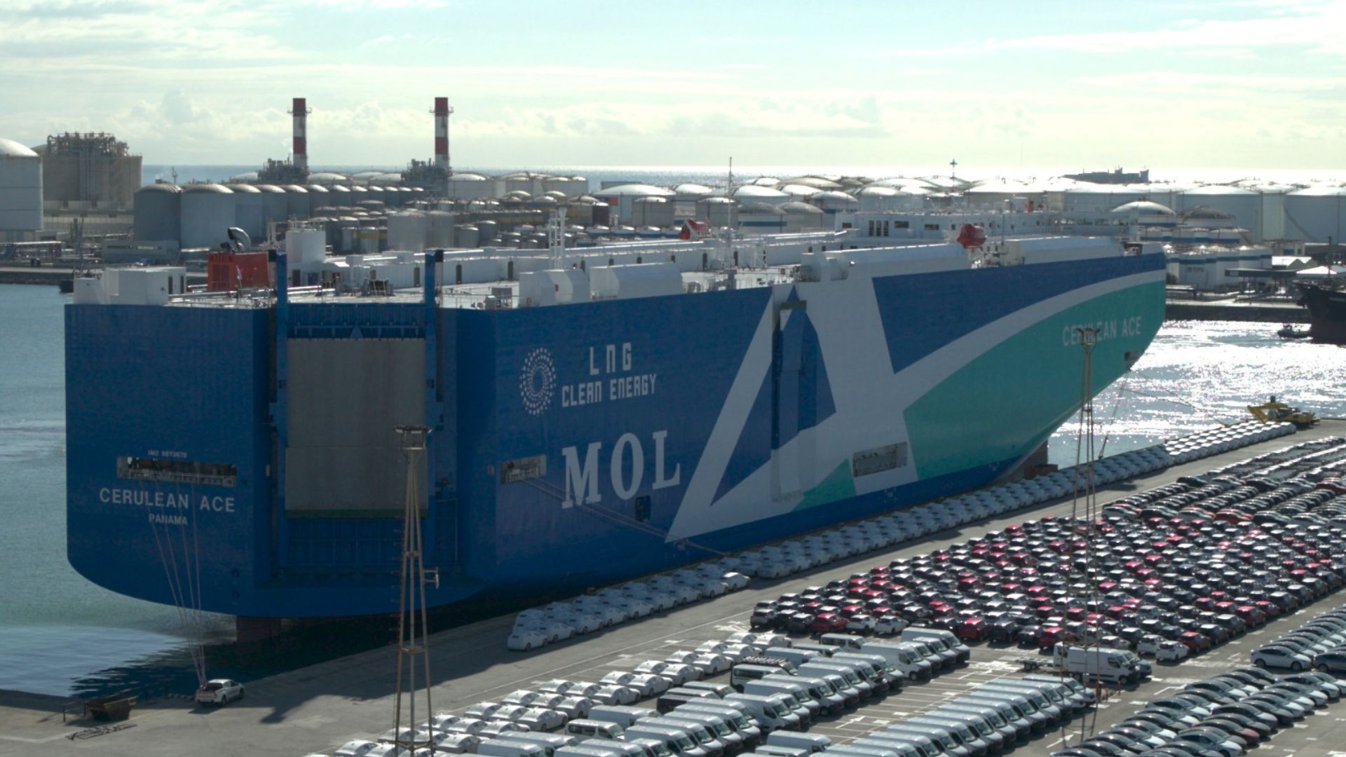 The new car terminal in Barcelona port aims to be carbon nuetral, will be solar-powered on site, fully electric and fully automated. /CGTN