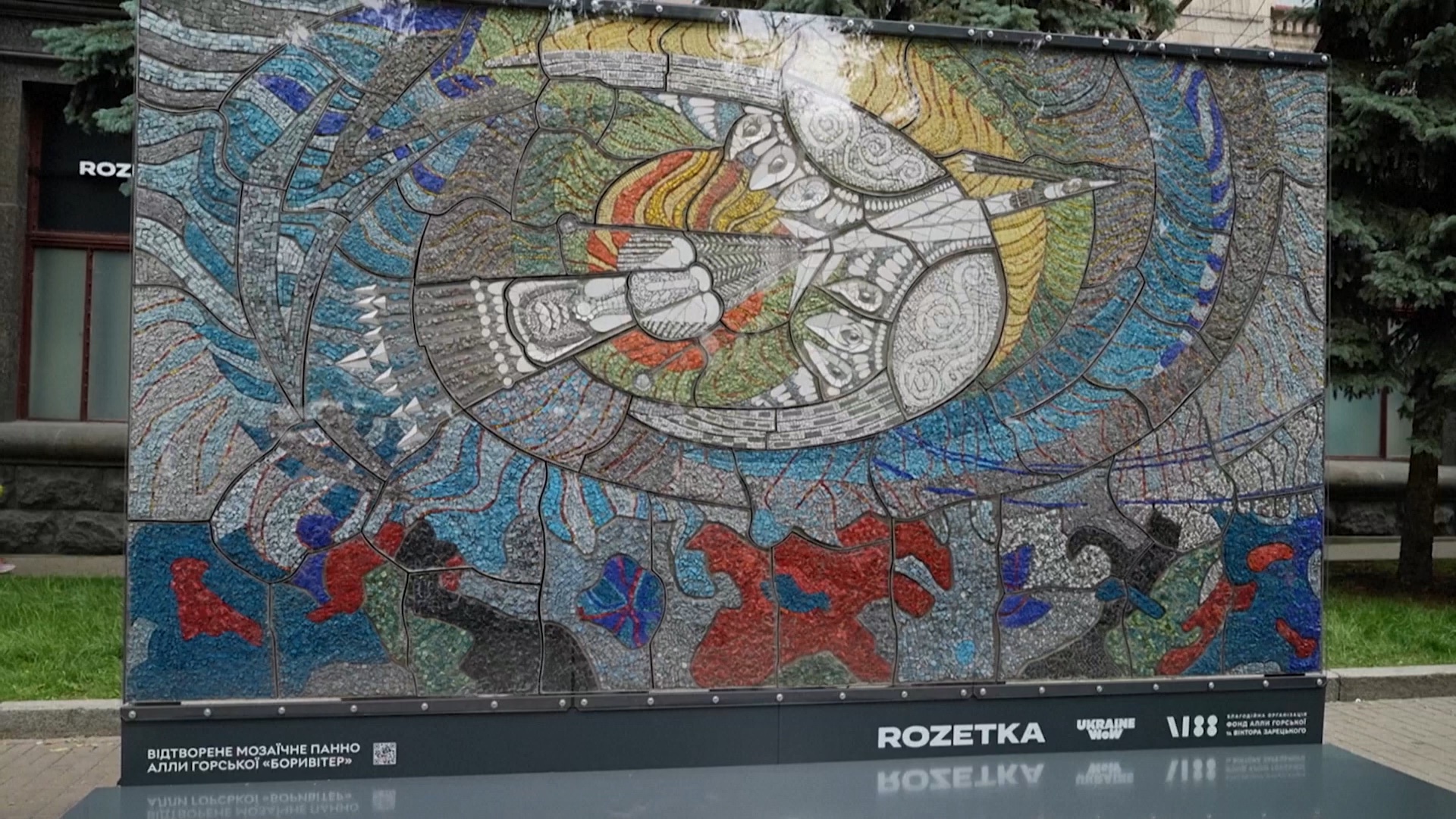 Ukrainians recreate damaged Mariupol mosaic as symbol of hope