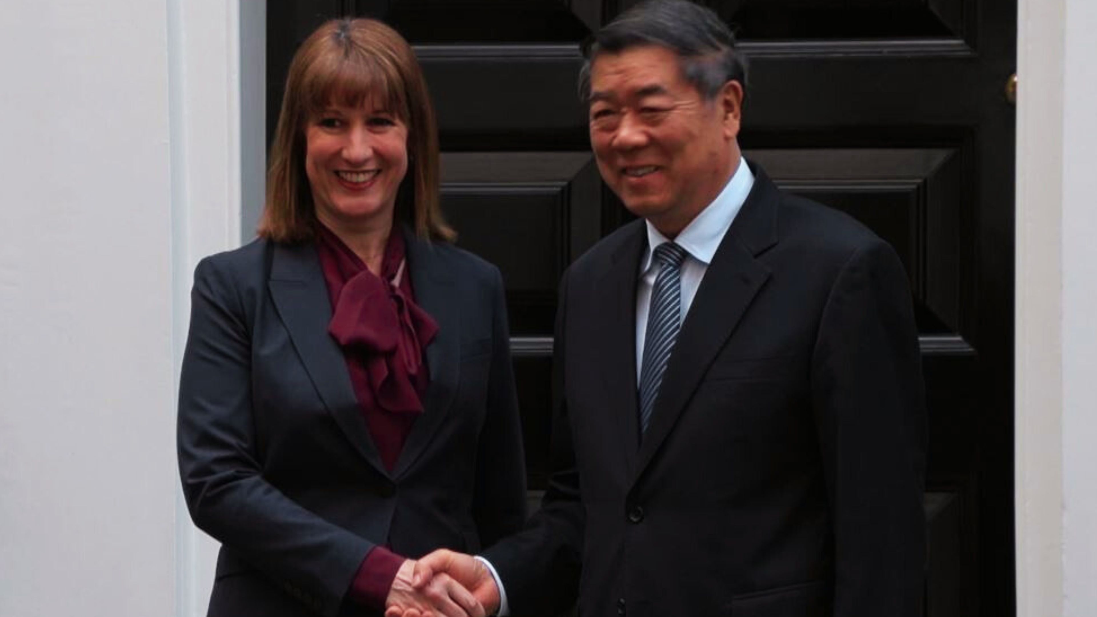 British finance minister Rachel Reeves held talks with Chinese vice premier He Lifeng earlier in June. /CGTN Europe