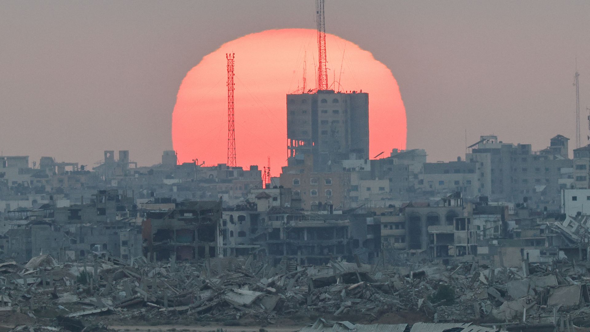 Israel-Gaza ceasefire hopes rise despite another day of violence
