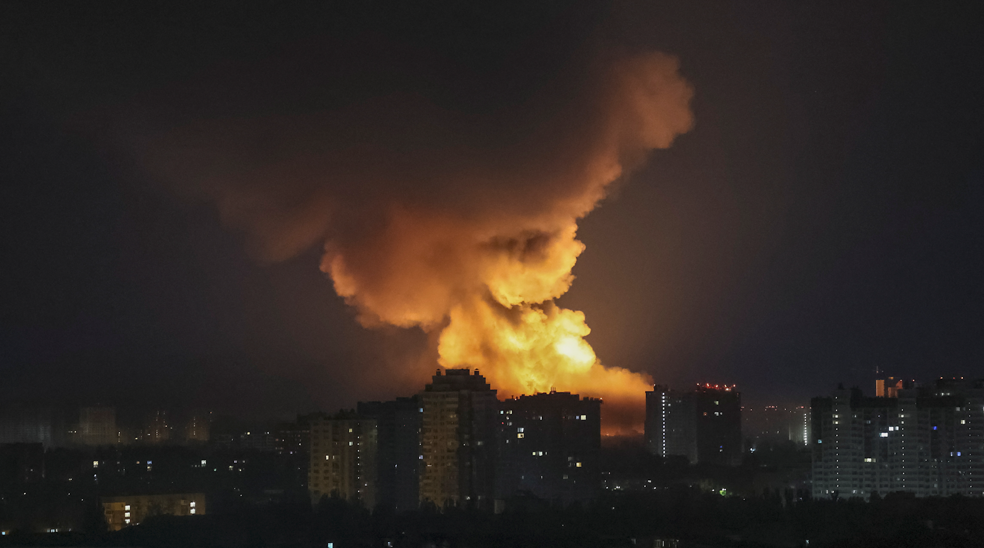 Russia strikes Kyiv with 