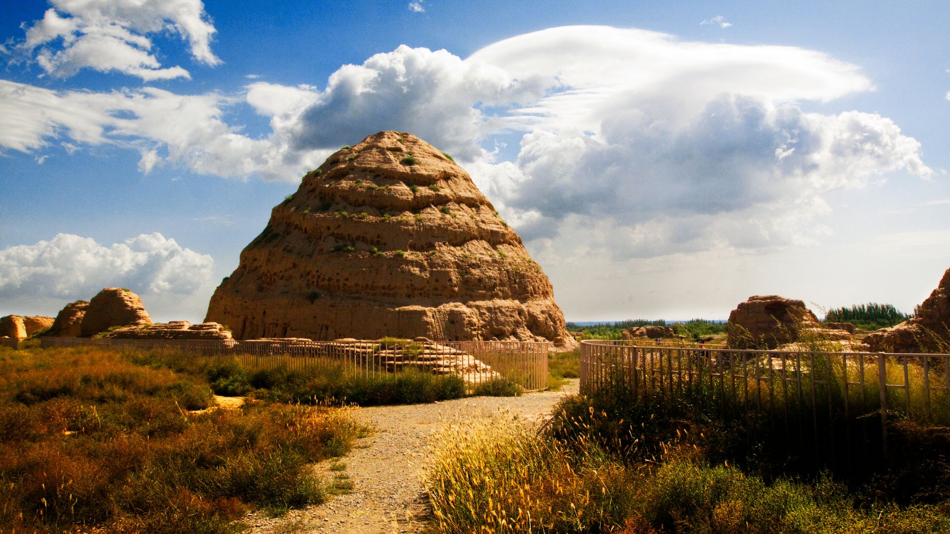 The Pagoda of Mausoleum No. 3 at the Xixia Imperial Tombs. /Administrative Office of Xixia Tomb Area of Yinchuan City
