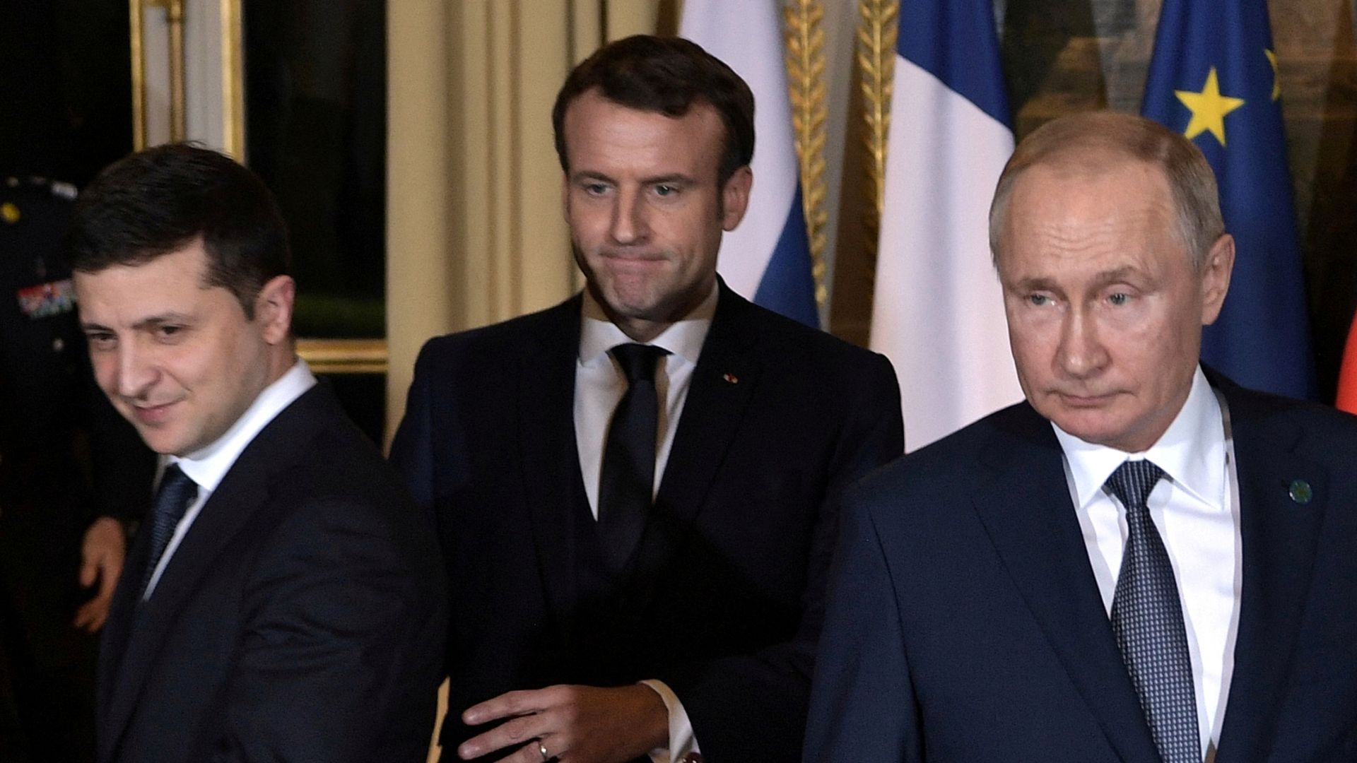 Ukrainian President Volodymyr Zelenskyy and Russian President Vladimir Putin (with French President Emmanuel Macron) at the pair's only meeting at a Paris summit in December 2019. /Sputnik/Alexei Nikolsky/Kremlin via Reuters