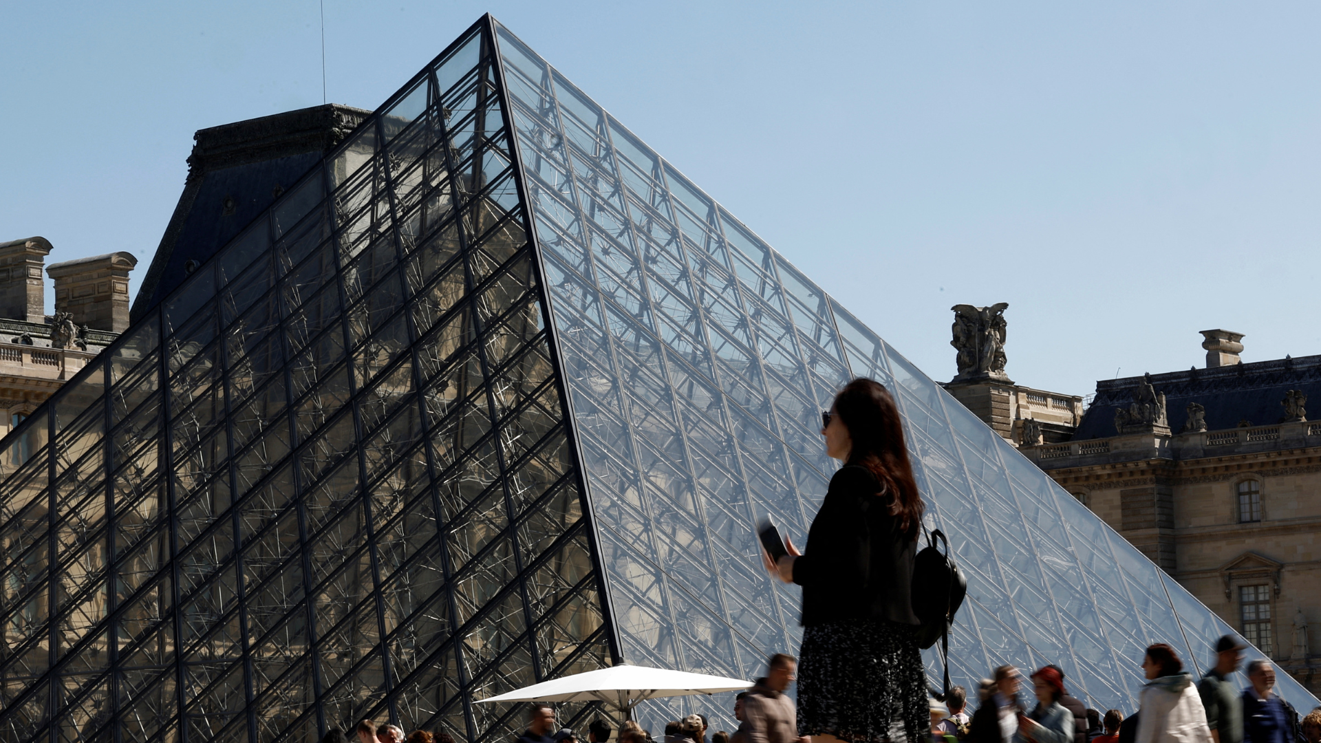 The Louvre museum is closed on Sunday after reports of a robbery. /Reuters