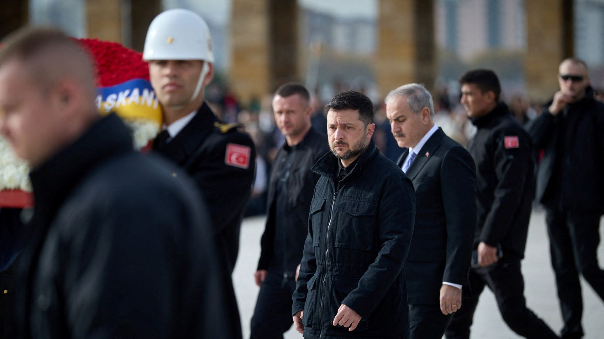 Ukraine's President Volodymyr Zelenskyy visits Anitkabir, the mausoleum of modern Türkiye's founder Mustafa Kemal Ataturk. /Ukrainian Presidential Press Service/Handout via Reuters