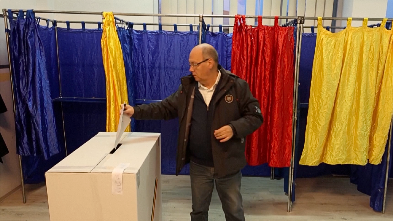 Will Bucharest elect the first far-right mayor in an EU capital?