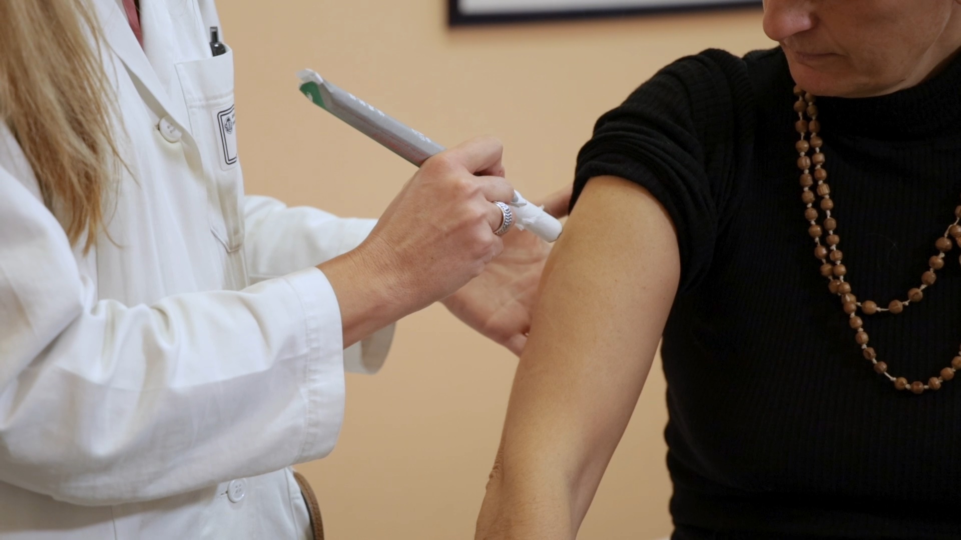 Exchange teams Italian doctors with traditional Chinese medicines