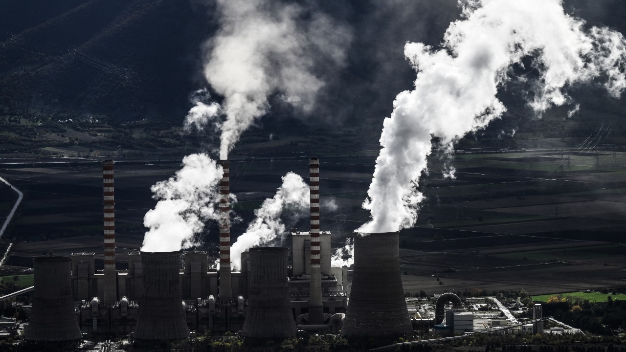 Despite decades of air and water pollution that have verifiably caused cancer and other ailments, the residents of Agios Dimitrios village will be sorry to see the Public Power Corporation plant decommissioned. /Sakis Mitrolidis/AFP