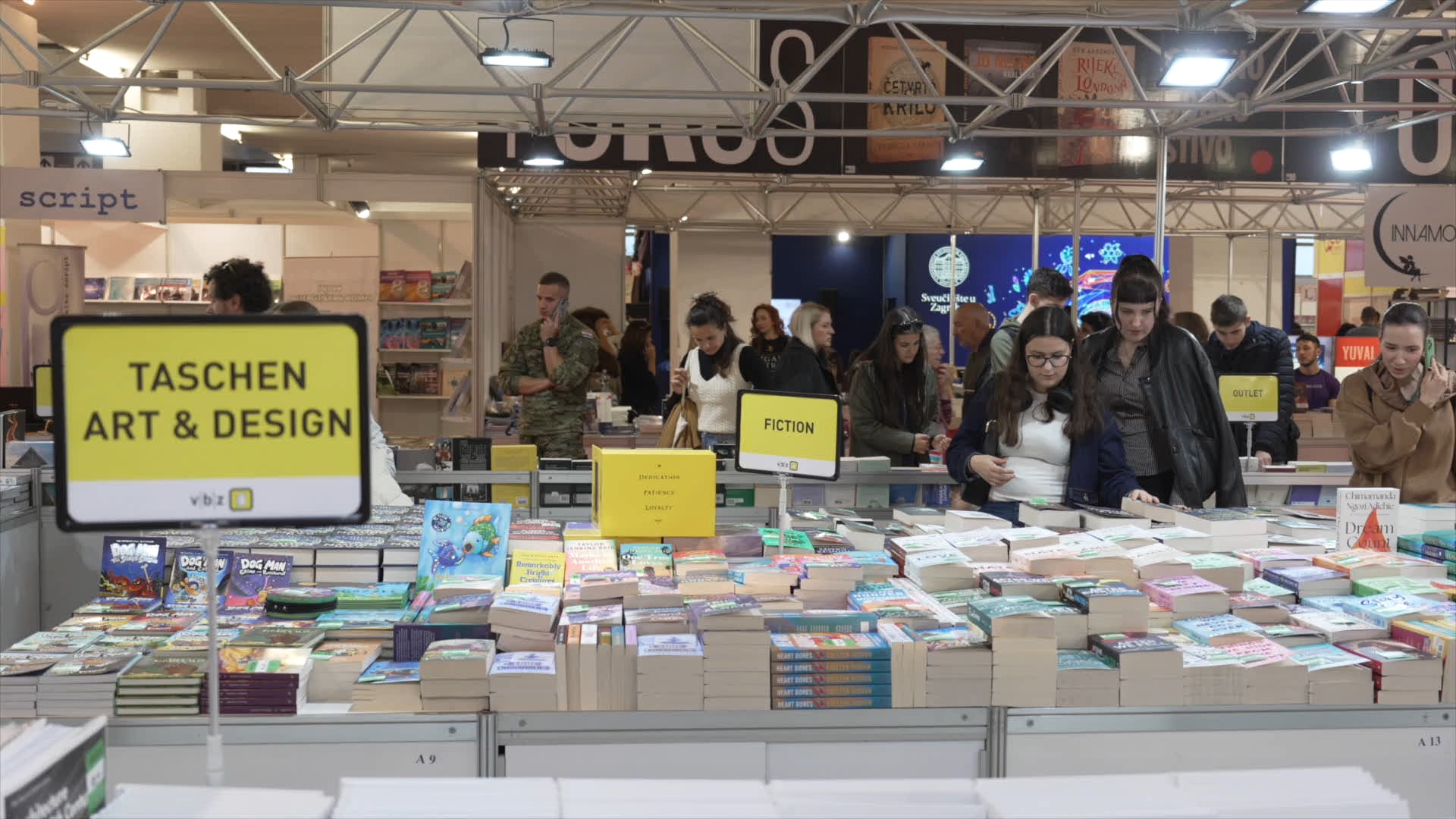 Bibliophiles enjoy a Zagreb book fair – and increased purchasing flexibility. /CGTN