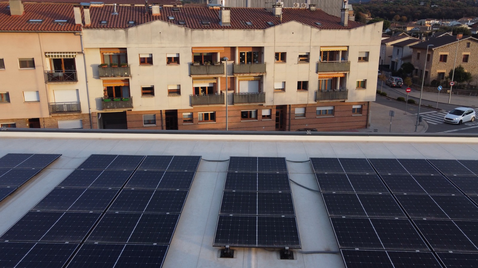 Solar panels in Taradell provide clean, cheap electricity to members of the local energy co-op. /CGTN