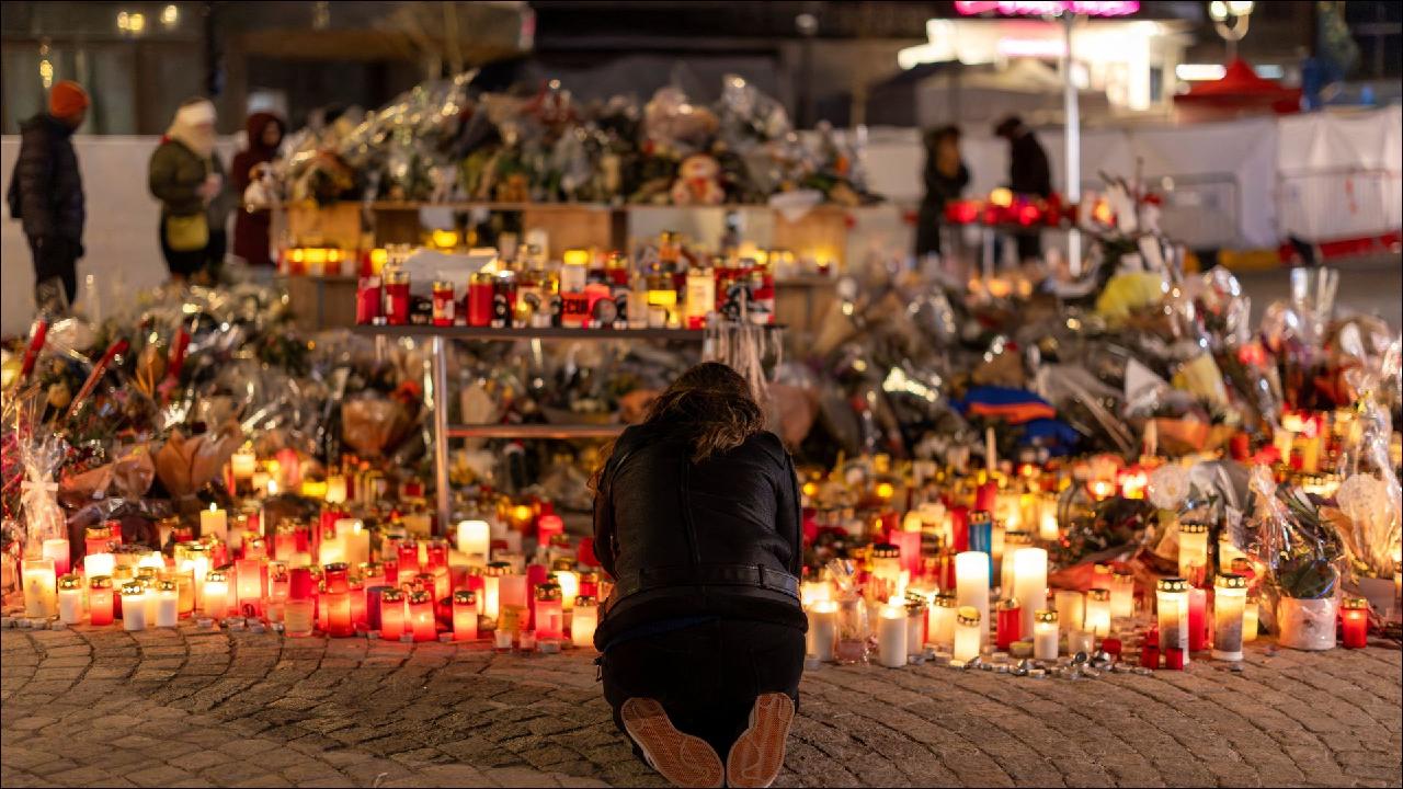 Swiss bar in deadly fire missed six years of safety checks, says mayor