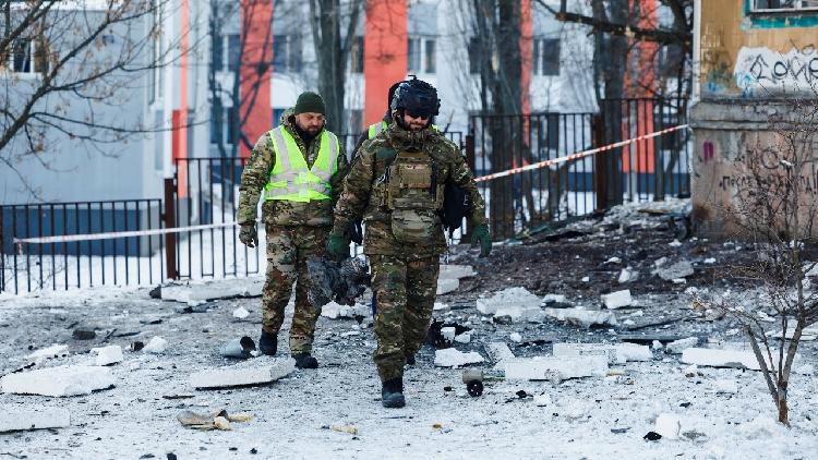 Russia launches year's biggest attack on Ukraine ahead of peace talks