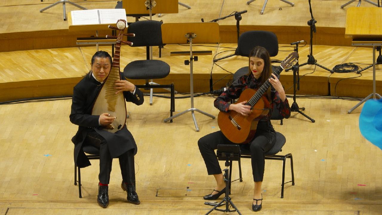 Flamenco and bamboo flutes: China and Spain make musical magic