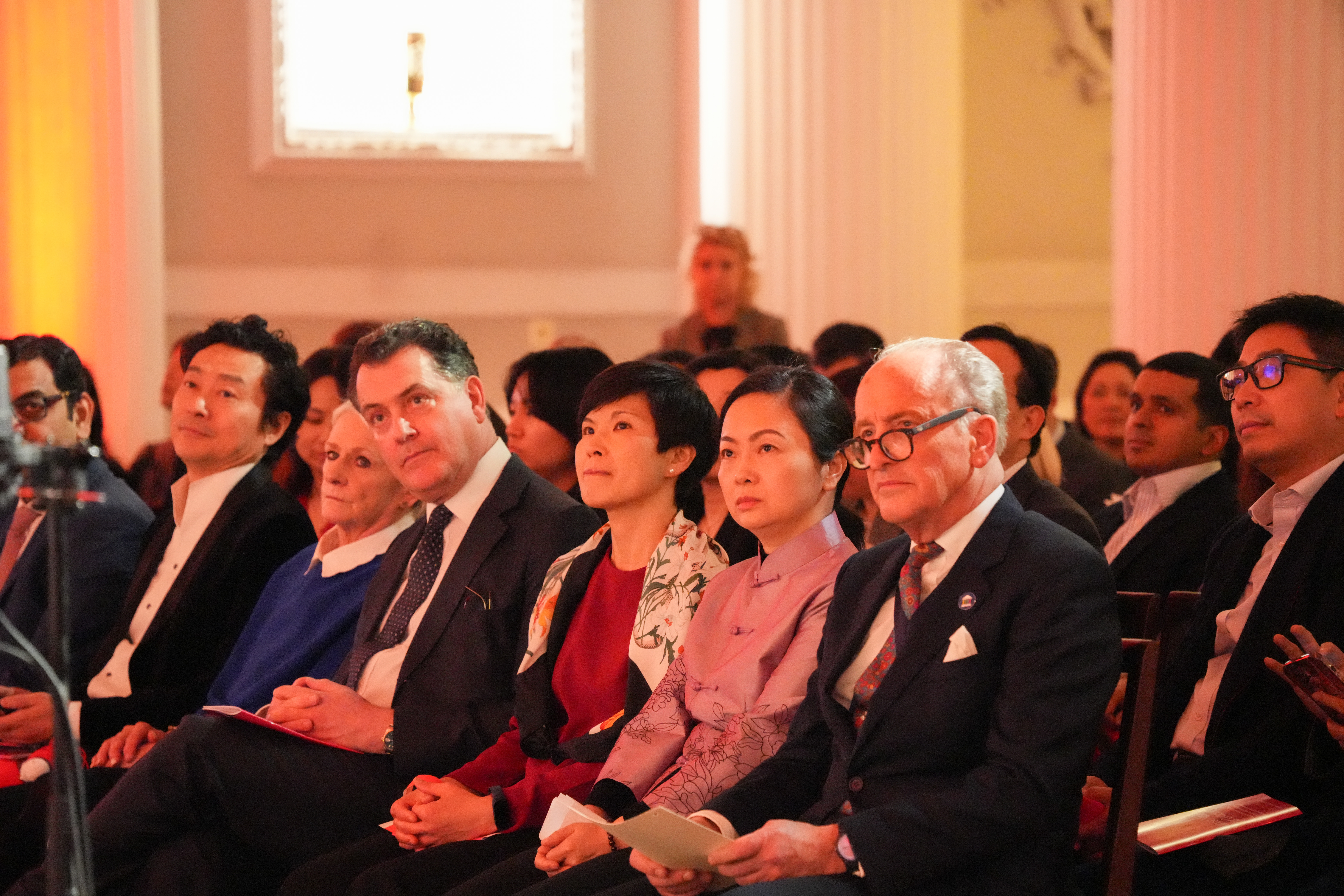 The audience enjoying the performance. /ICBC