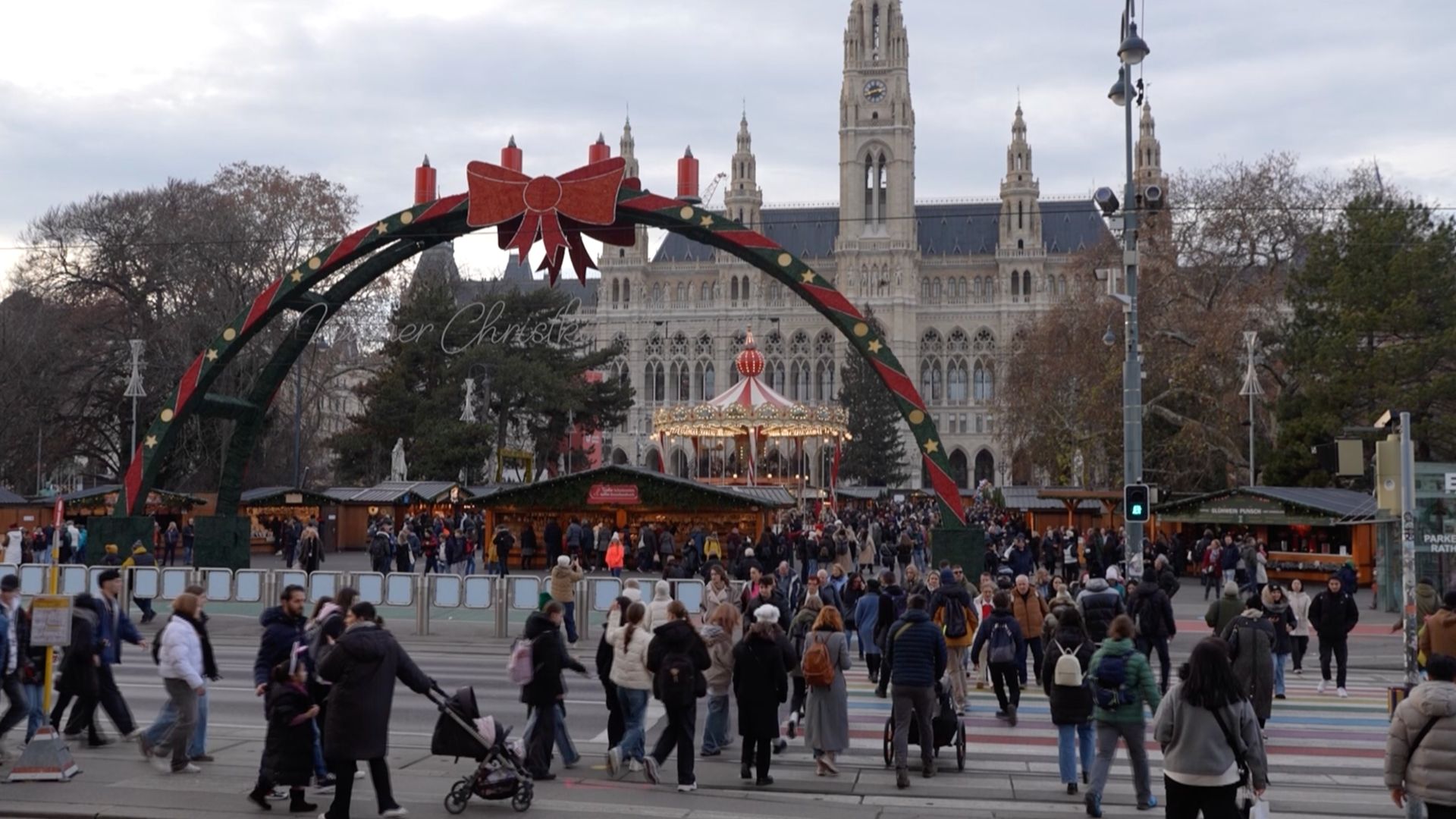 Visits to Austrian Christmas markets are very popular with tourists. /CGTN