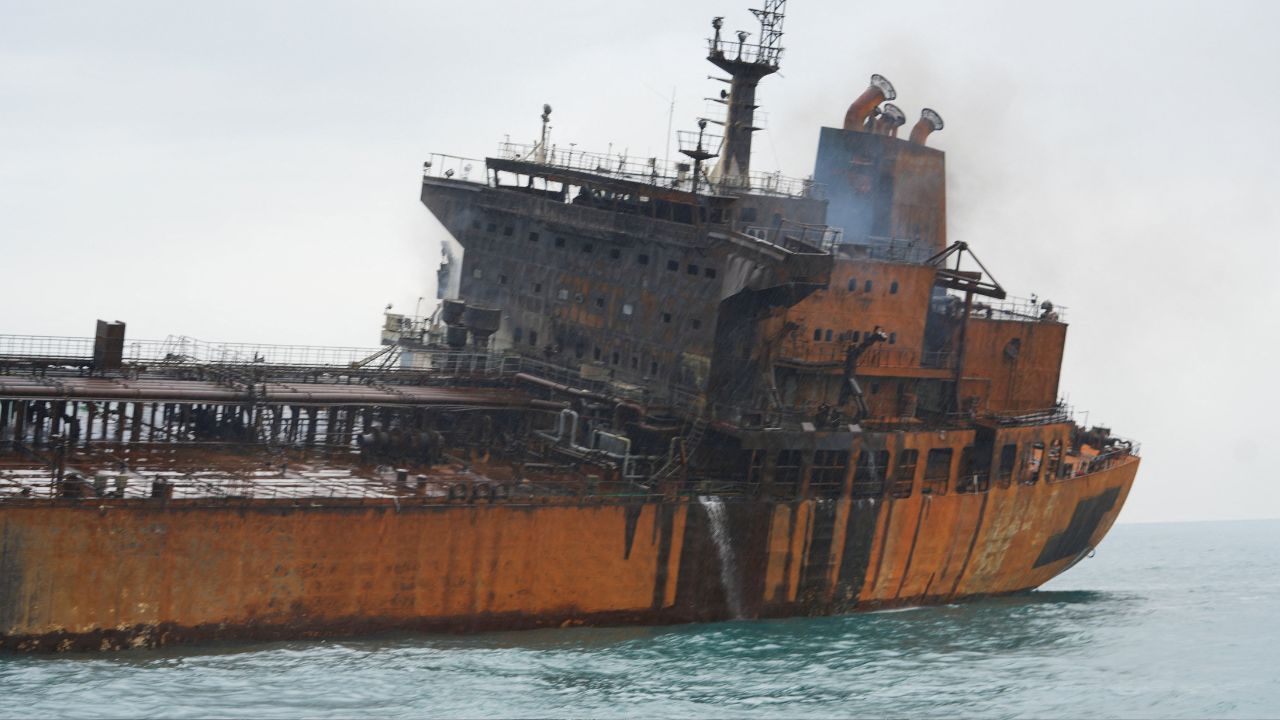 A foreign tanker carrying Iraqi fuel oil damaged after catching fire in Iraq's territorial waters, following unidentified attacks that targeted two foreign tankers, according to Iraqi port officials, near Basra, Iraq. /Mohammed Aty/Reuters