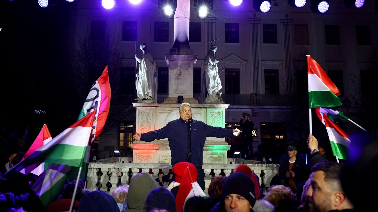 Hungarian Prime Minister Viktor Orban speaks during an election campaign rally in Gyor, Hungary. /Bernadett Szabo/Reuters