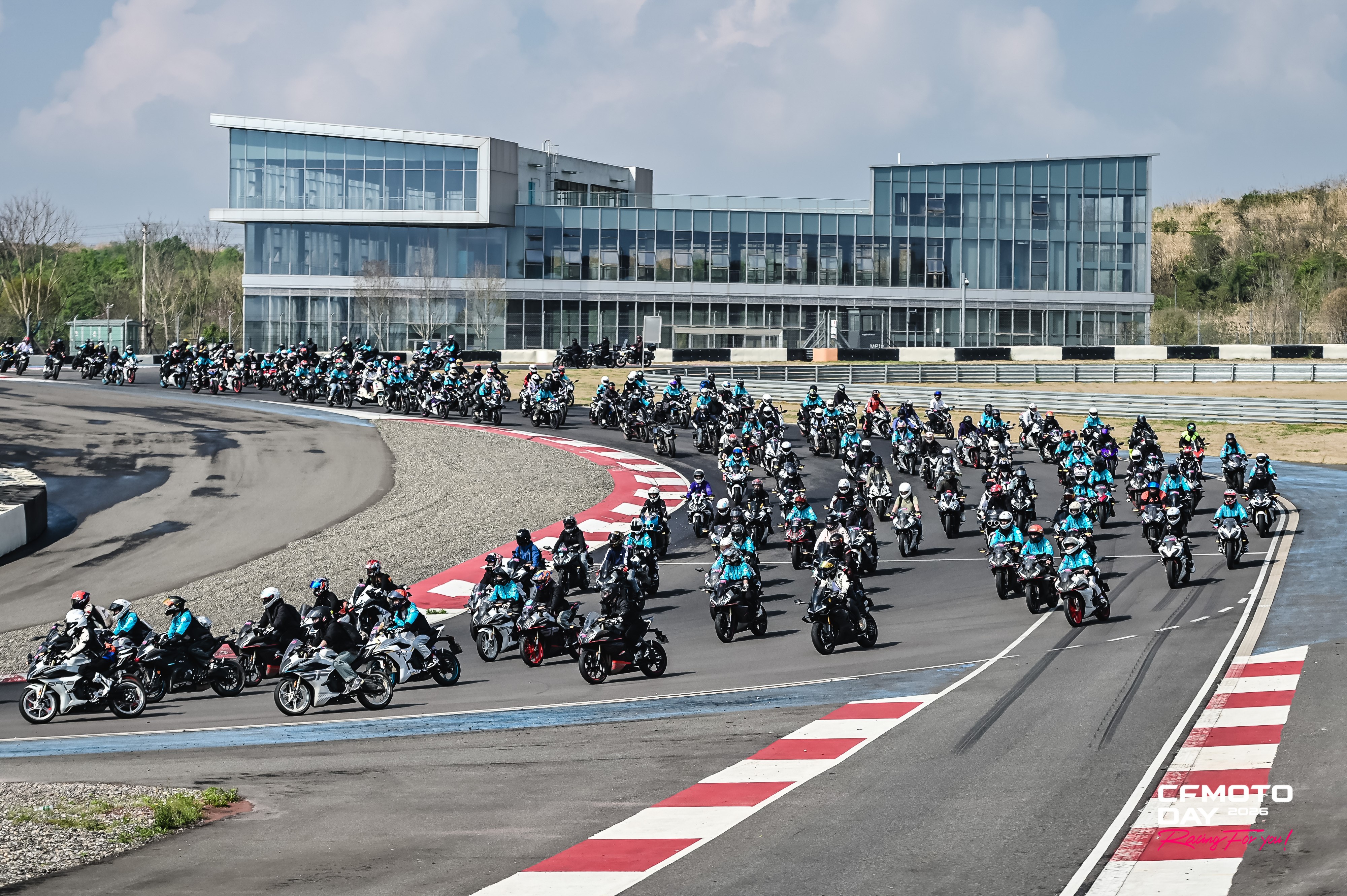 More than 300 riders take part in the rack parade.